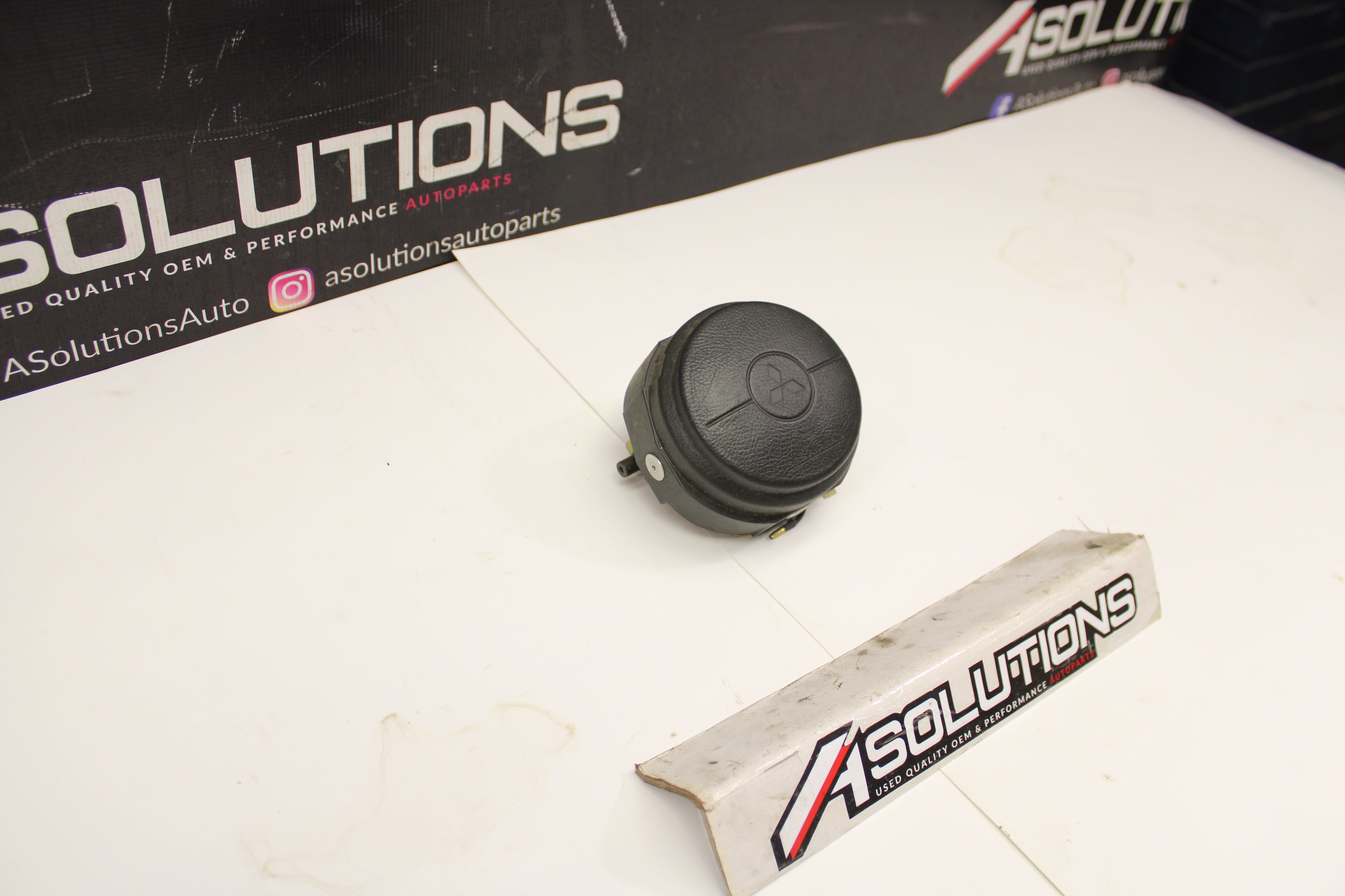 2003-2006 Mitsubishi Lancer Evolution EVO 8/9 Steering Wheel Airbag