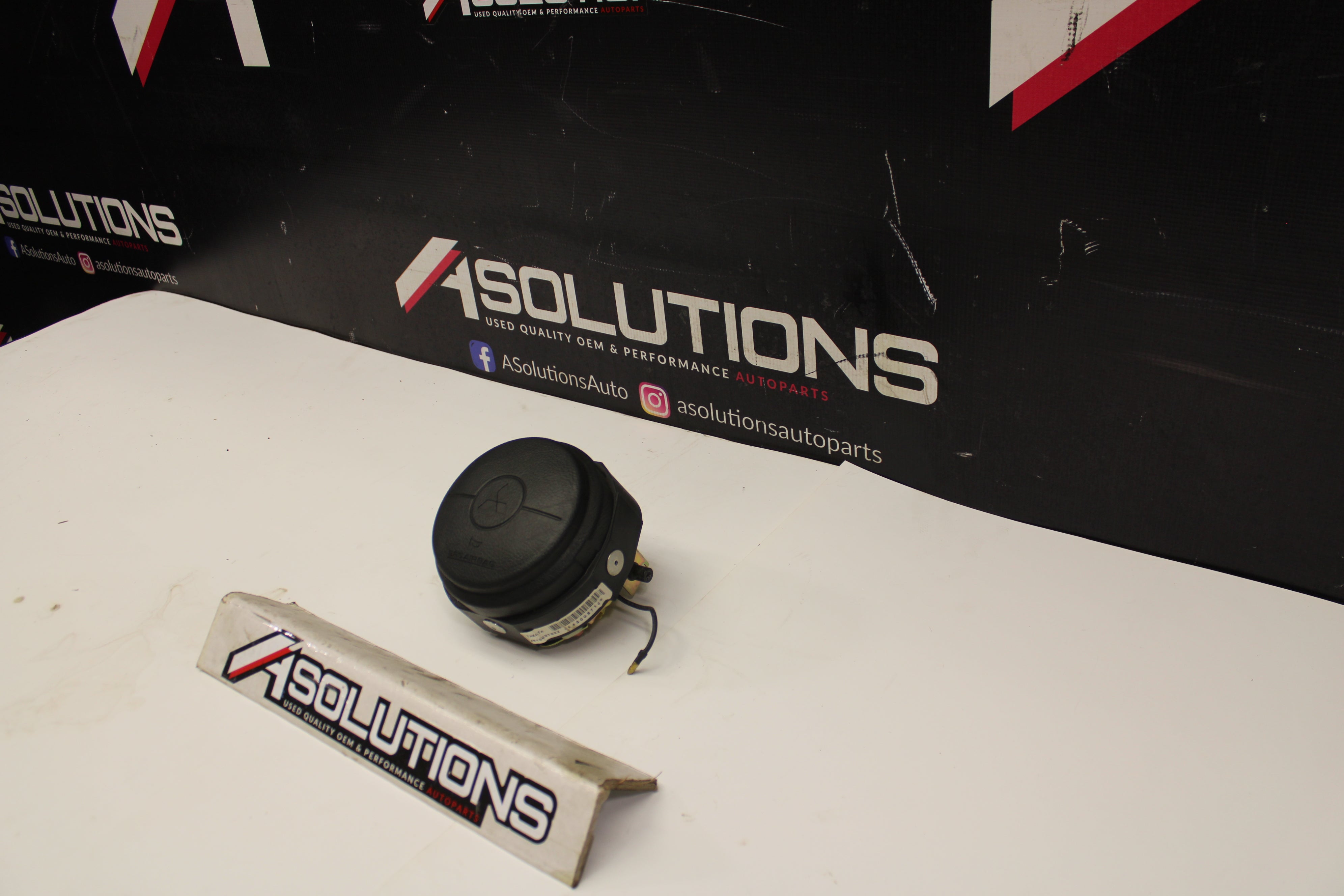 2003-2006 Mitsubishi Lancer Evolution EVO 8/9 Steering Wheel Airbag