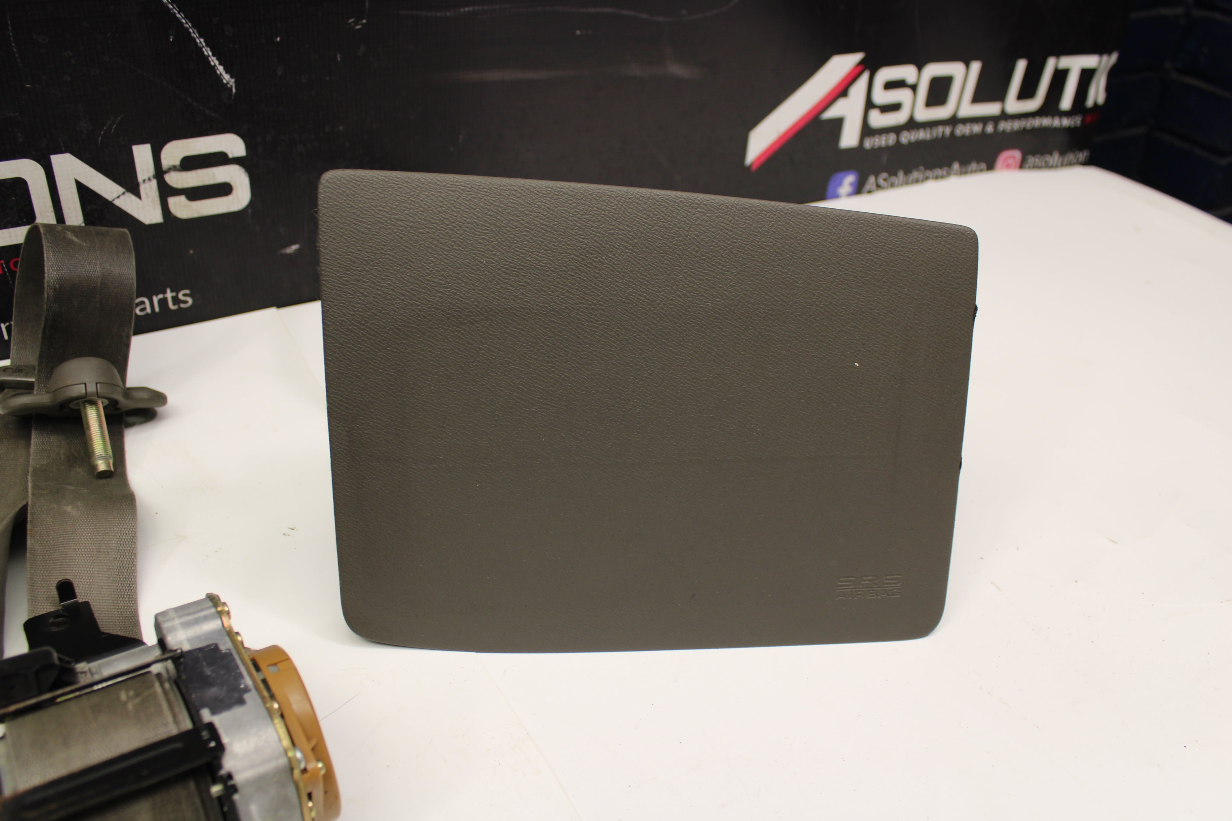 2002-2006 Acura RSX Full Airbag Seat Belt Set Driver Passenger