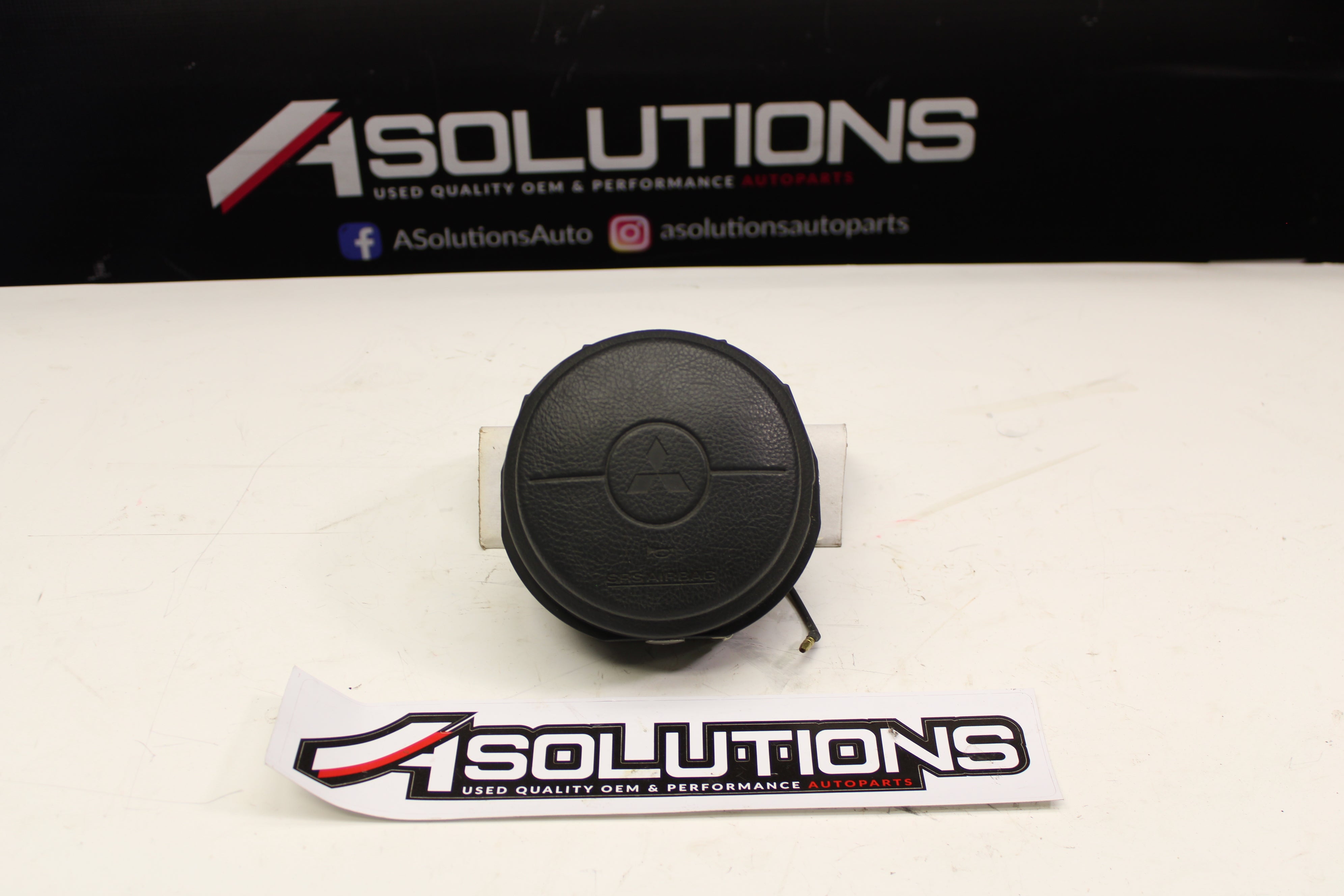 2003-2006 Mitsubishi Lancer Evolution EVO 8/9 Steering Wheel Airbag