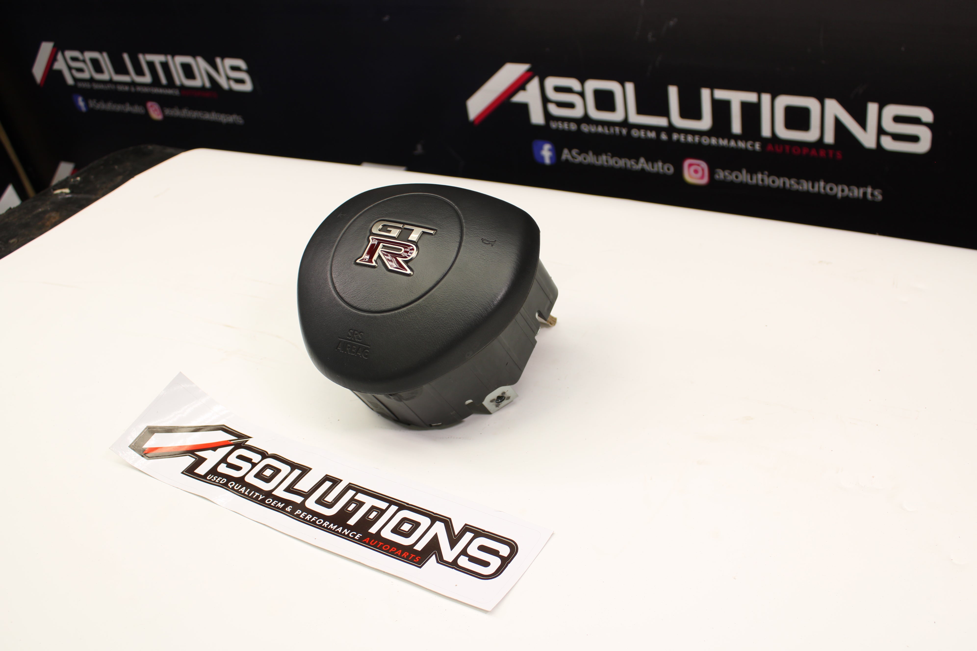 2009-2016 Nissan GTR GT-R R35 Driver steering Wheel Airbag OEM