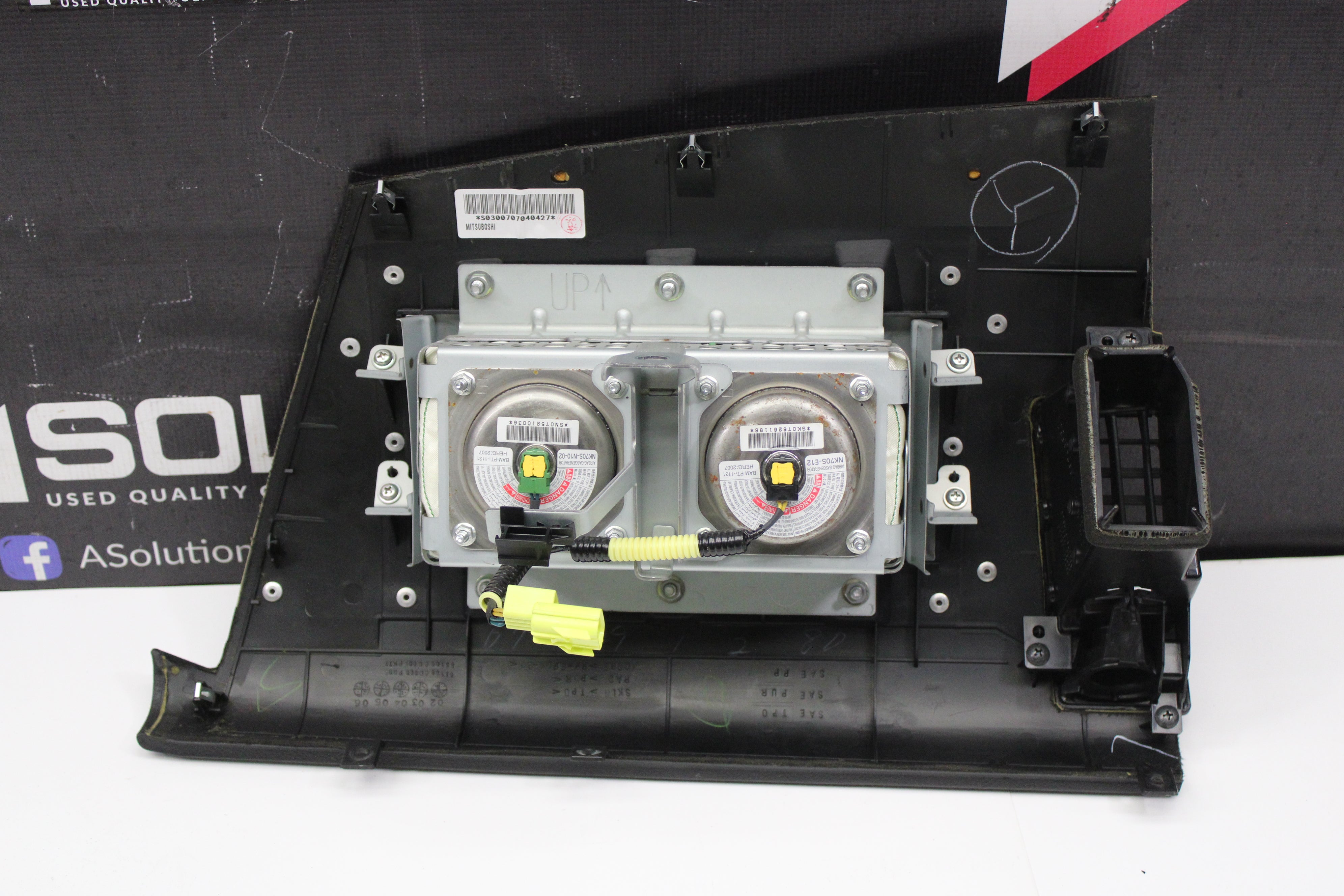 2003-2008 Nissan 350Z Passenger Dash Dashboard Airbag Air Bag OEM