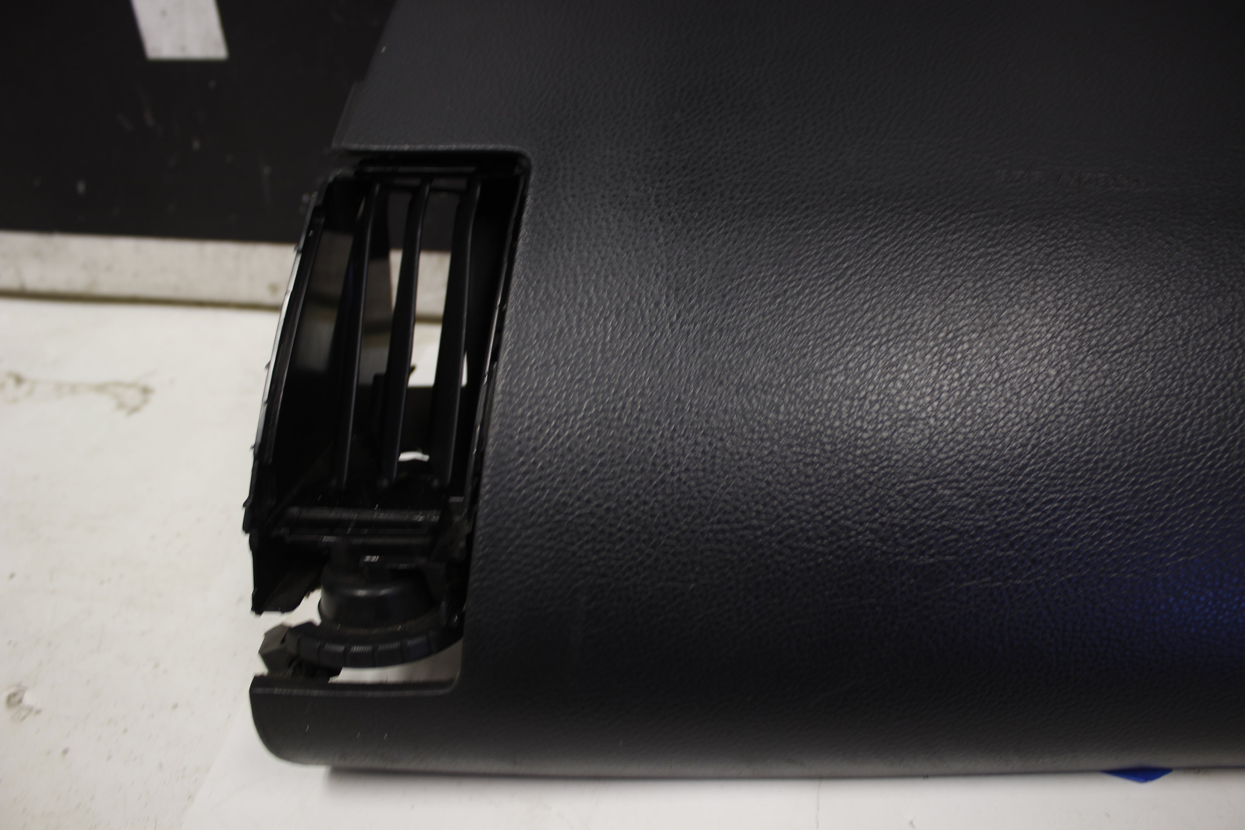 2003-2008 Nissan 350Z Passenger Dash Dashboard Airbag Air Bag OEM