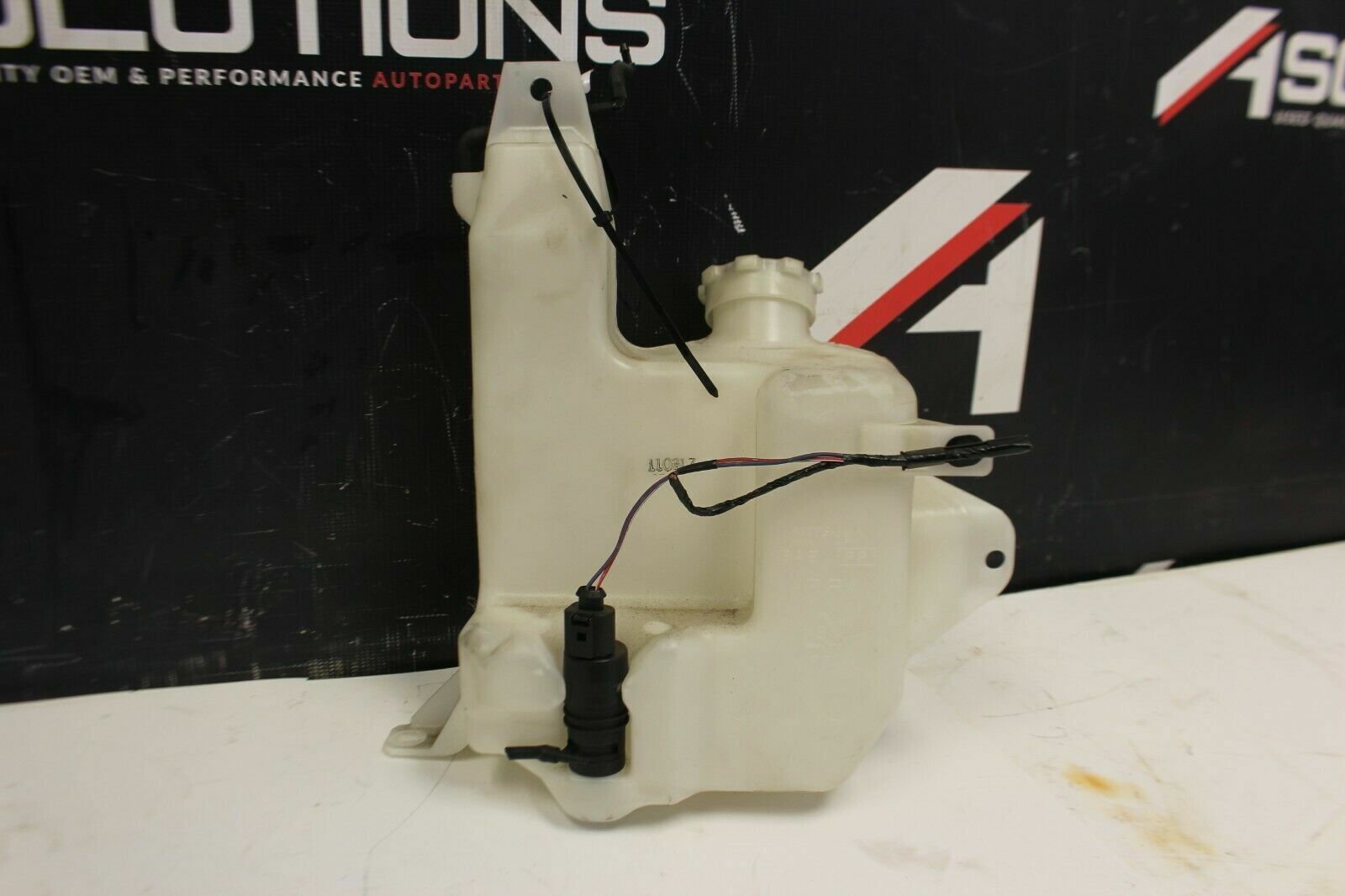 2008-2015 MITSUBISHI LANCER EVOLUTION X WINDSHIELD WASHER FLUID BOTTLE EVO X