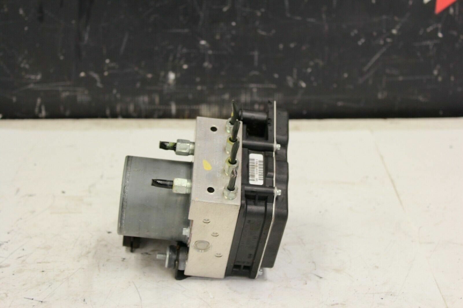 2015-2017 Nissan 370Z Nismo ABS Anti-Lock Brake Pump Module AT OEM 15-17
