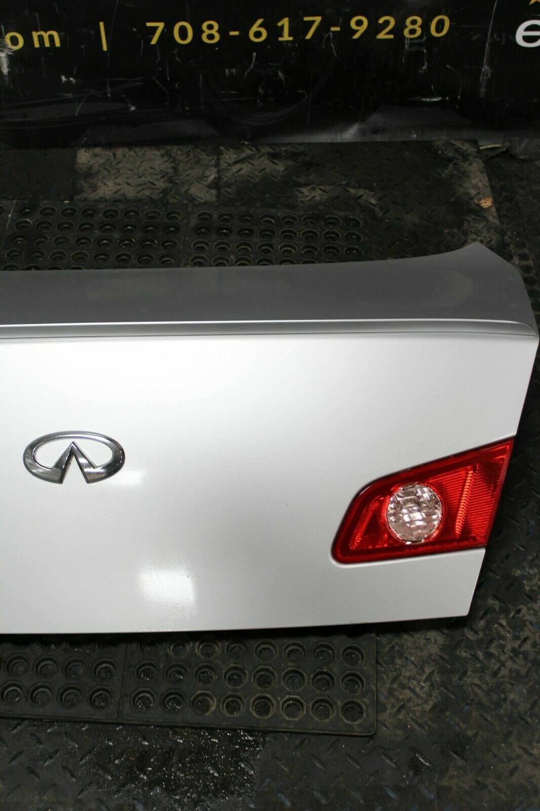 2006 INFINITI G35 SEDAN REAR TRUNK LID TAIL GATE OEM