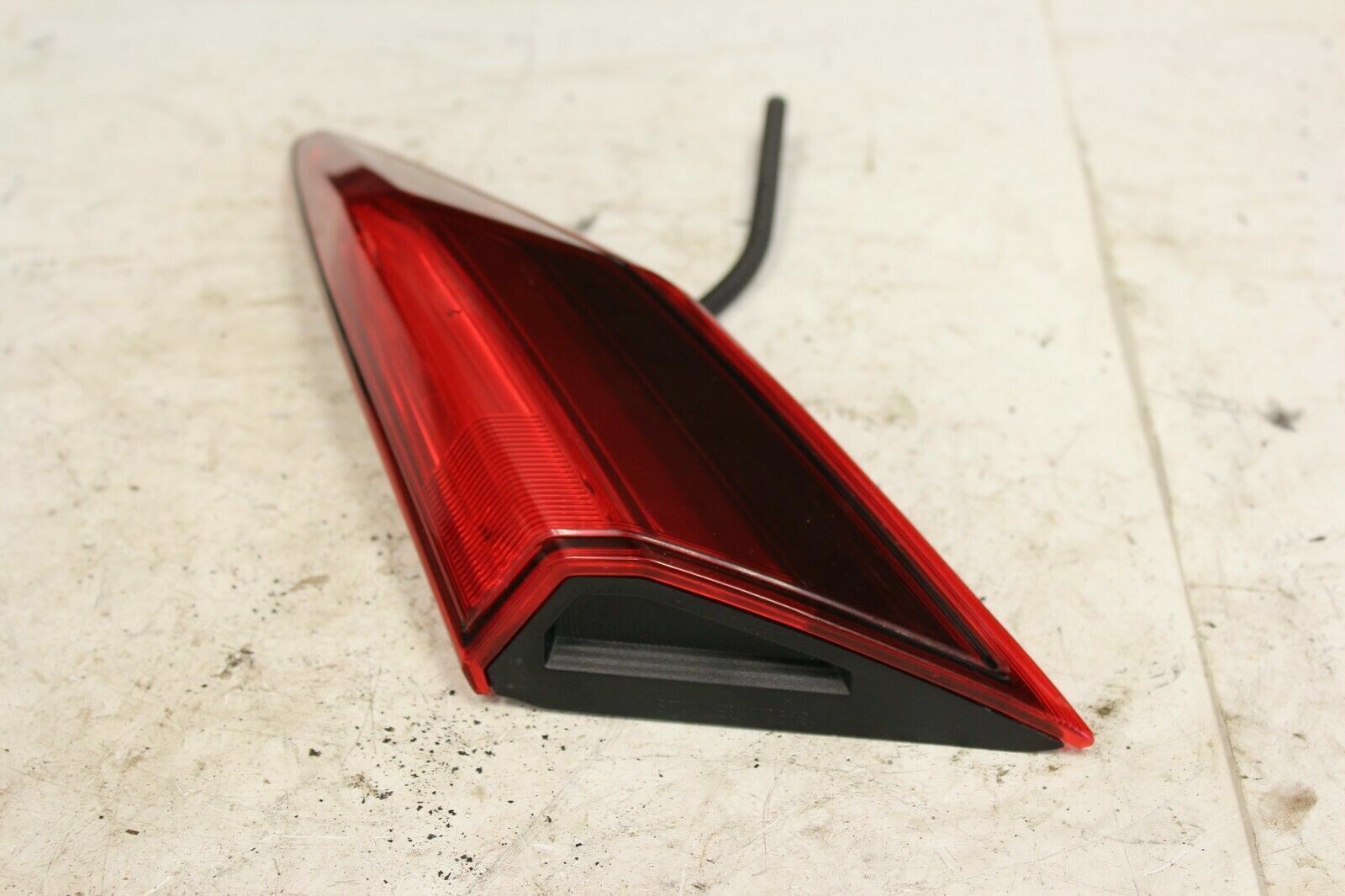 16-19 Honda Civic Sedan Passenger Right Trunk LED Tail Light Lamp Assembly LH