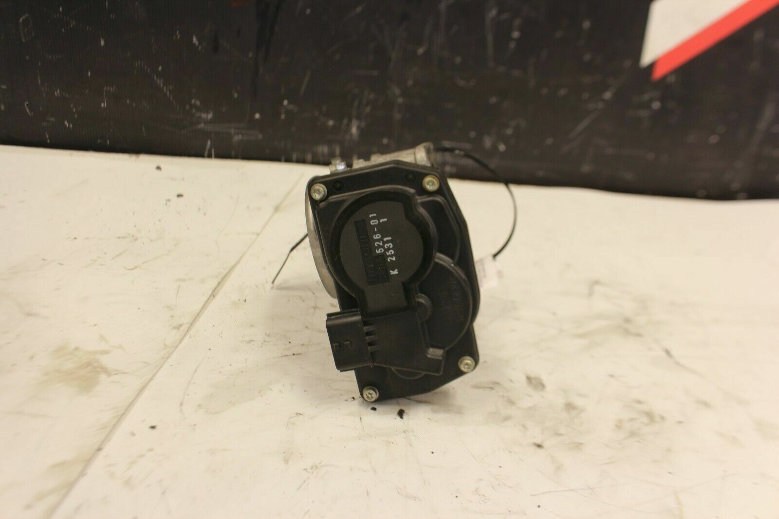 09-19 NISSAN 370Z LEFT HAND DRIVER SIDE THROTTLE VALVE BODY OEM