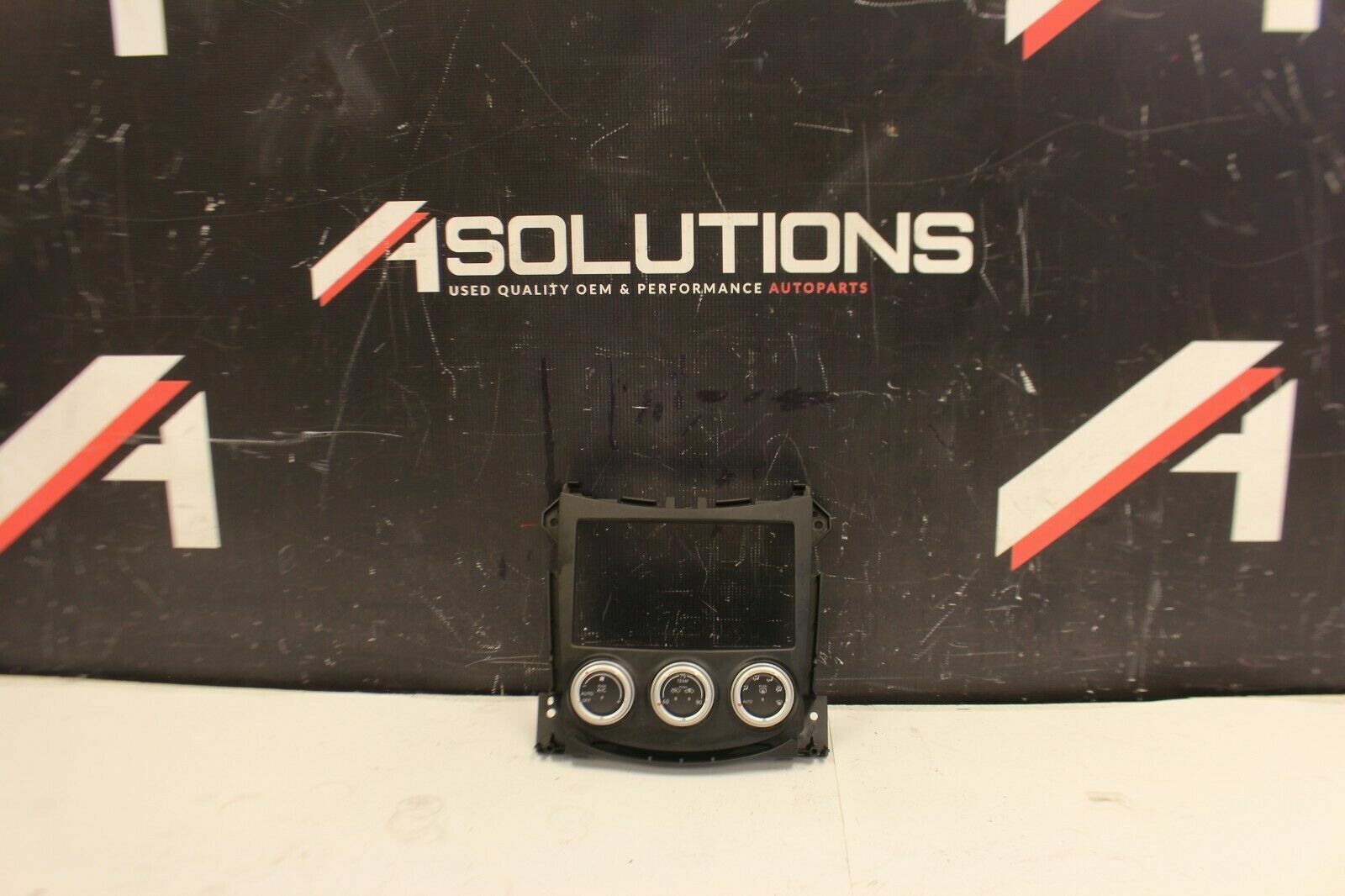 2011 NISSAN 370Z COUPE DASH AC HEATER CLIMATE CONTROL SWITCH TRIM OEM