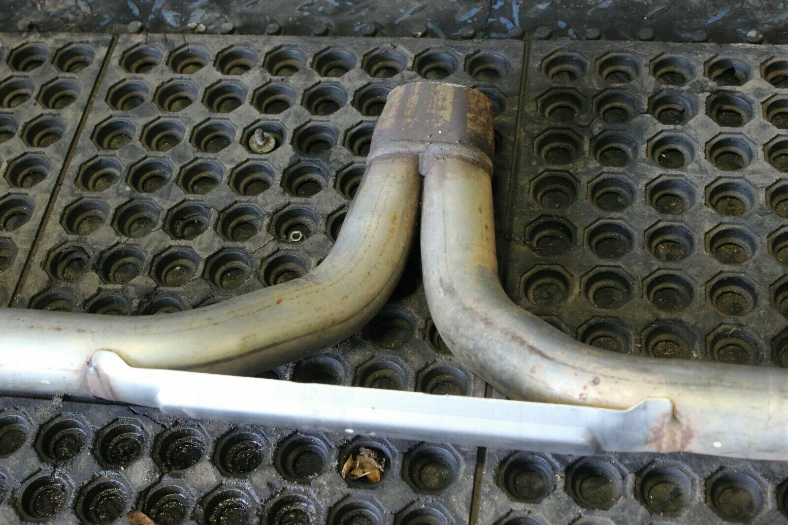 Acura TL Type-S 07-08 Exhaust Muffler Dual Tail Pipe Left Right Set OEM