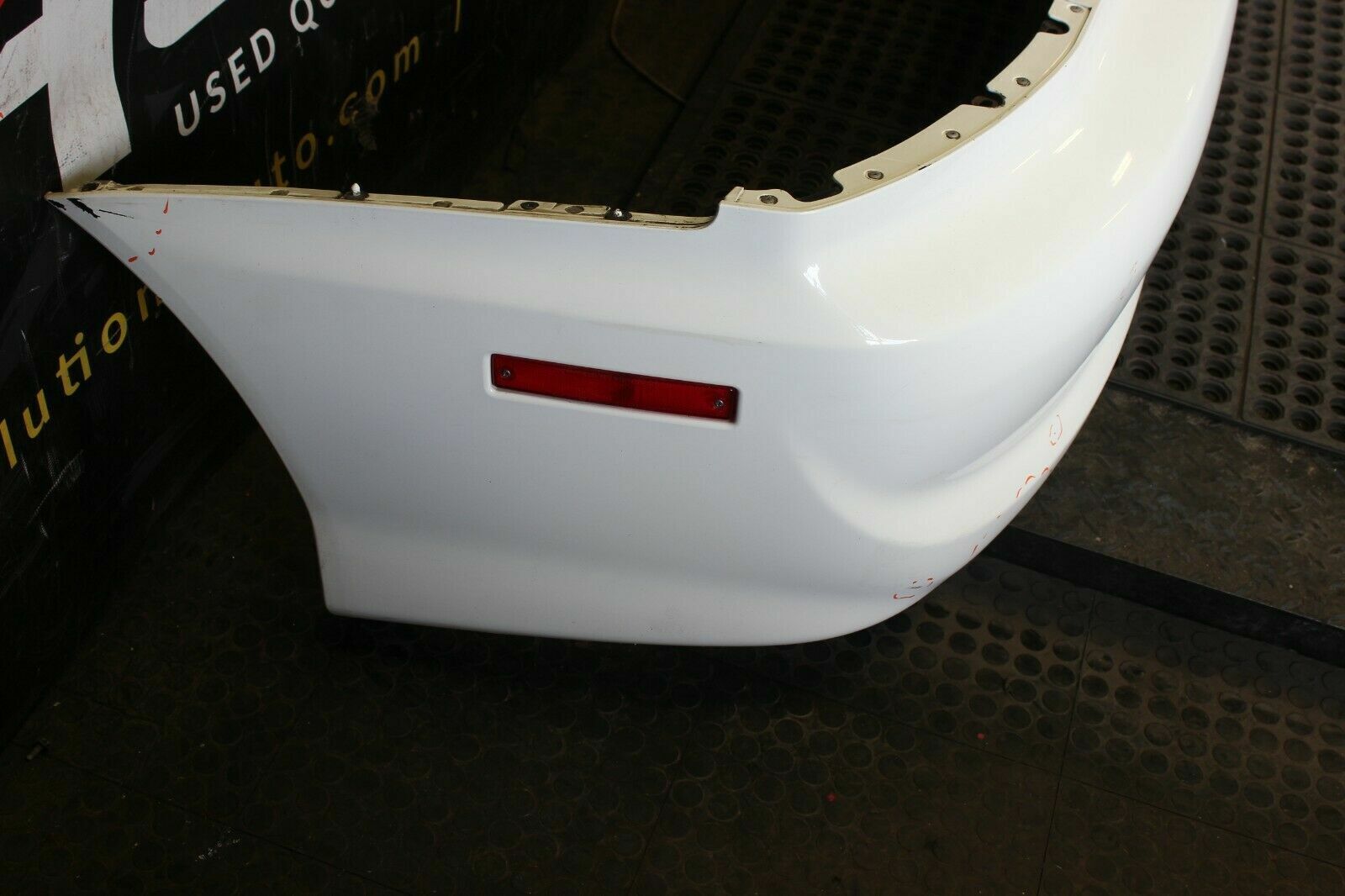 03-05 MITSUBISHI LANCER EVOLUTION 8 OEM REAR BUMPER COVER EVO8