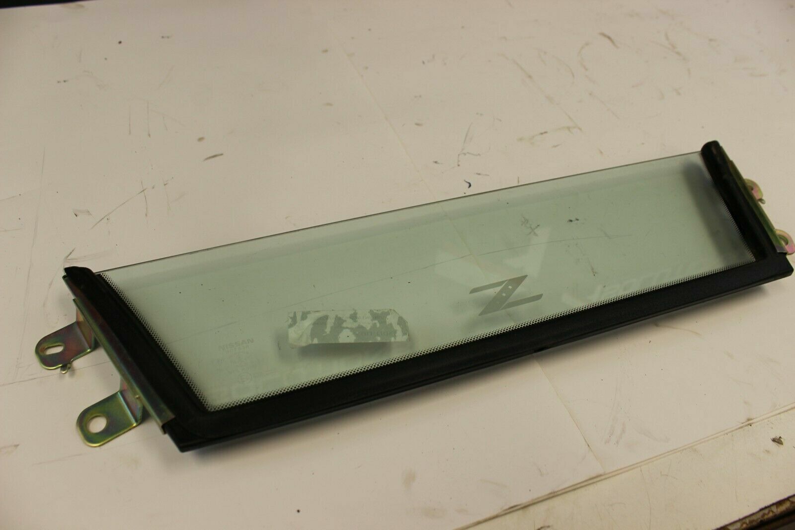 03-08 Nissan 350z Deflector Glass Convertible Glass Used OEM