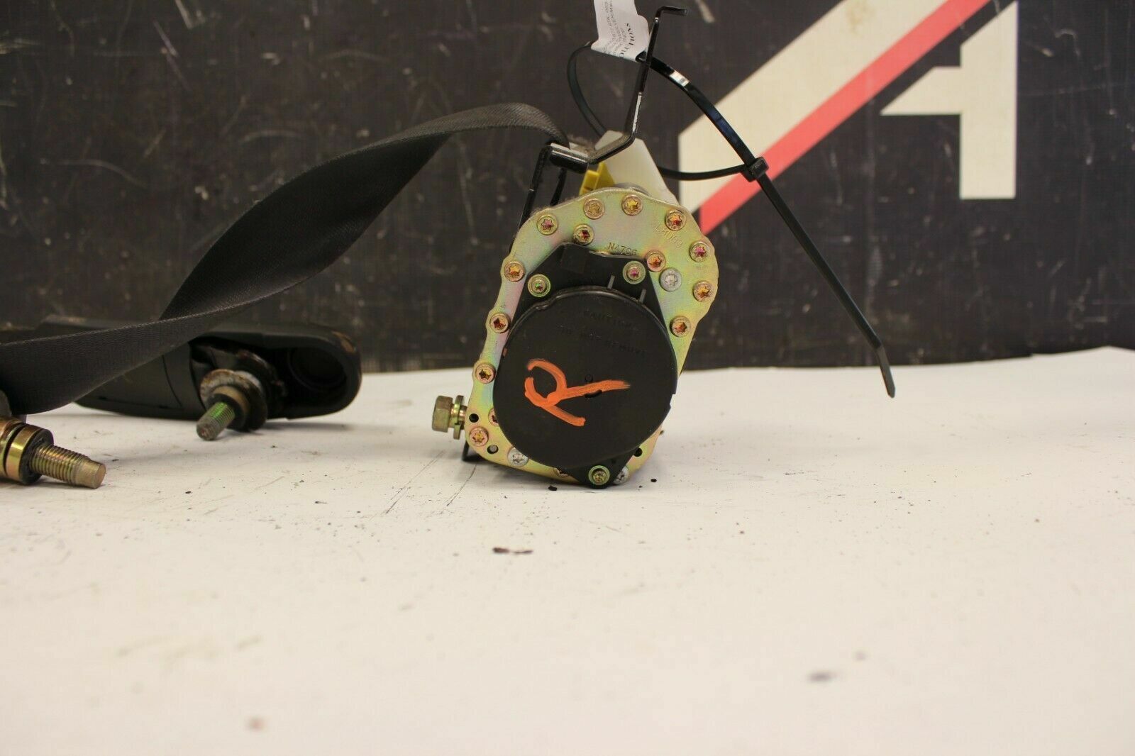 02-06 ACURA RSX-S RSX OEM FRONT RIGHT PASSENGER SEAT BELT FRONT