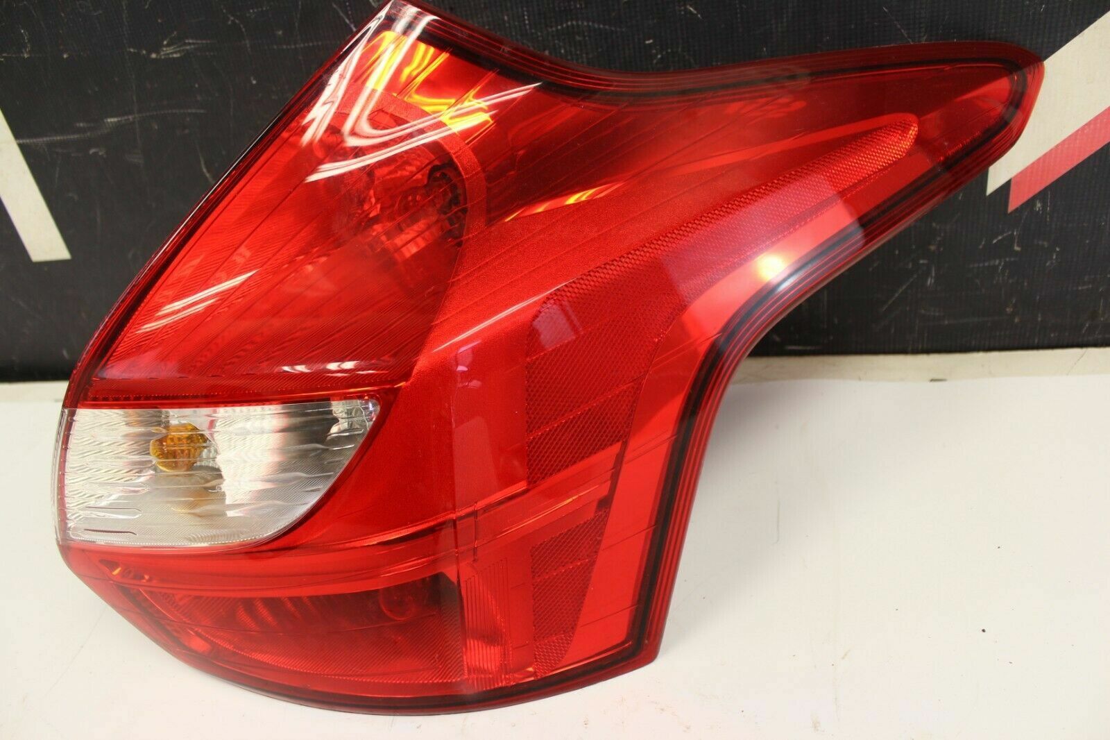 2013-2014 Ford Focus ST Hatchback Tail Light Right Passenger OEM