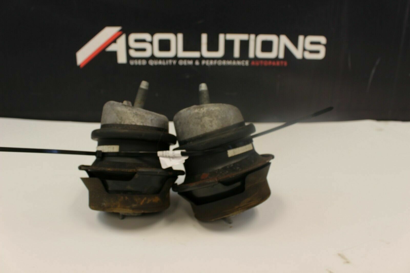 2015 NISSAN R35 GTR DBA  TRANSMISSION MOUNTS SET LH/RH OEM