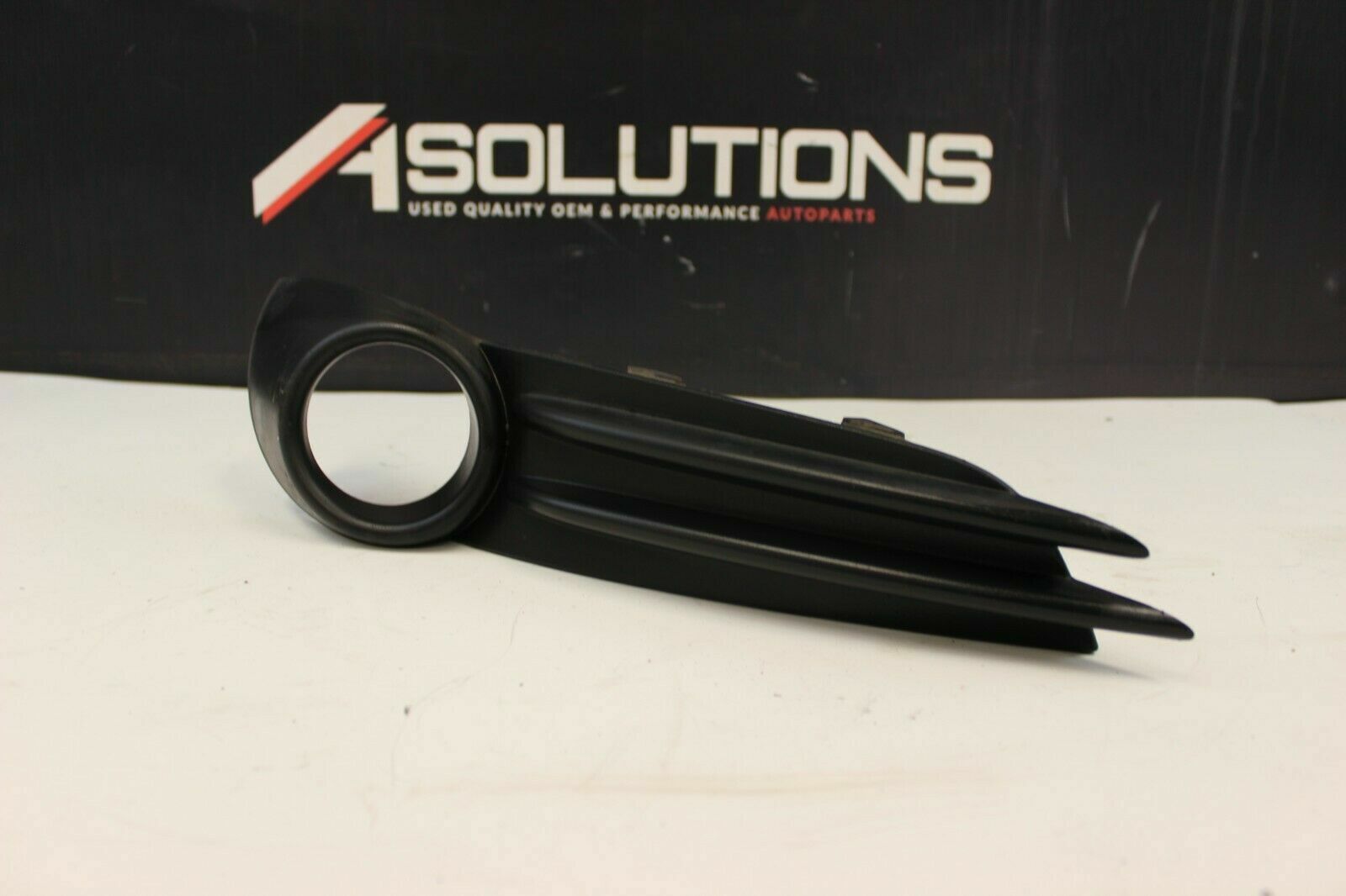 2012-2014 FORD FOCUS ST LEFT FOG LIGHT COVER
