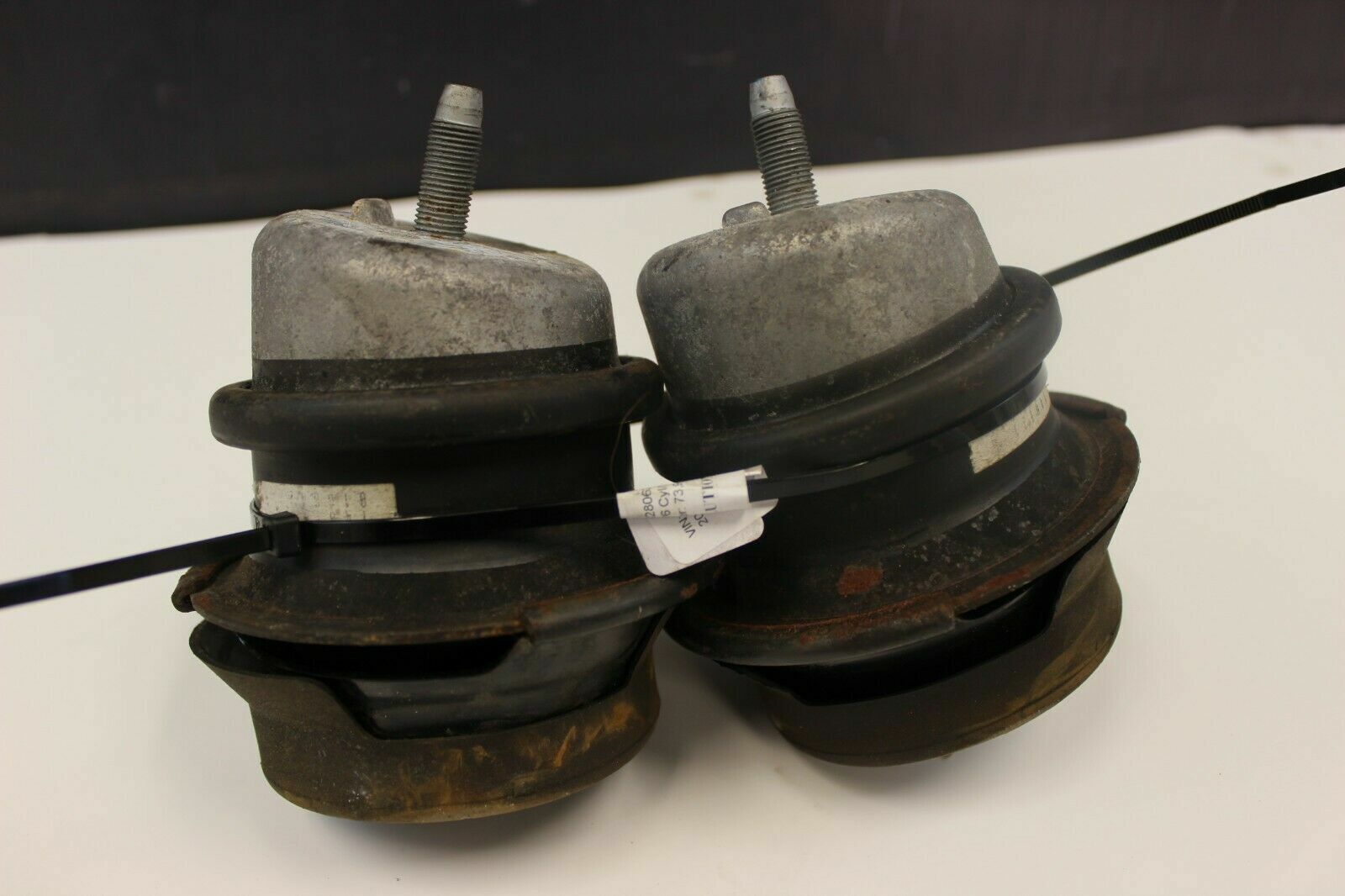 2015 NISSAN R35 GTR DBA  TRANSMISSION MOUNTS SET LH/RH OEM