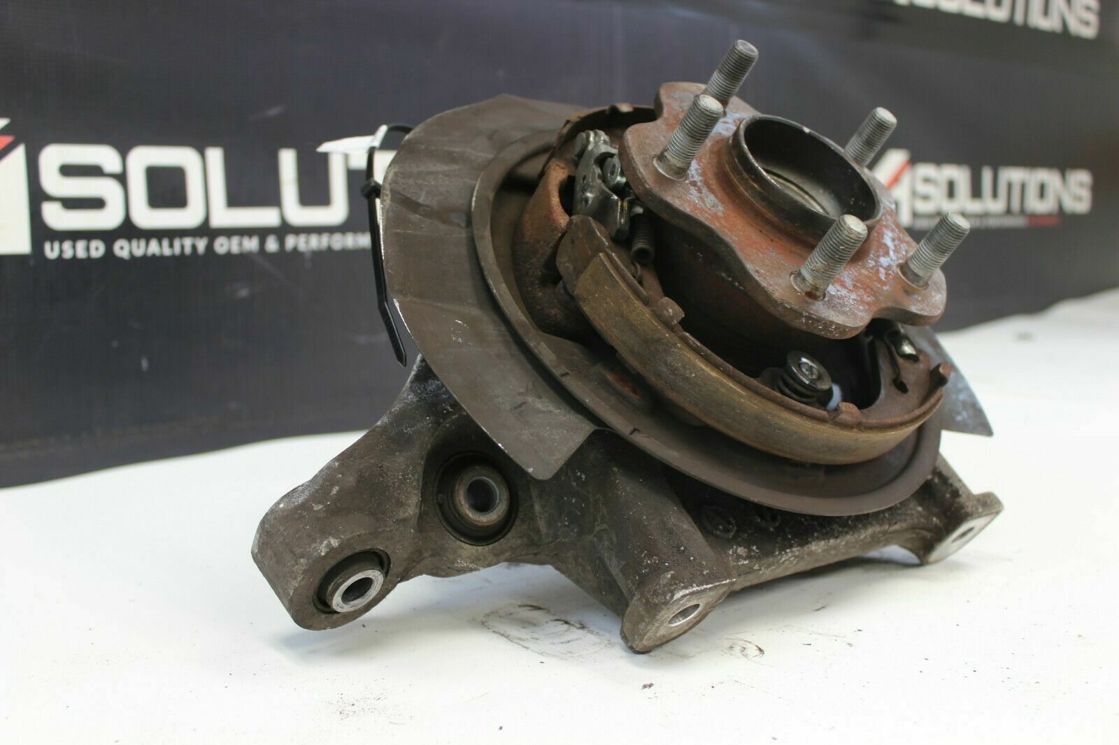 2015 Nissan R35 GT-R GTR Right Passenger Rear Knuckle OEM