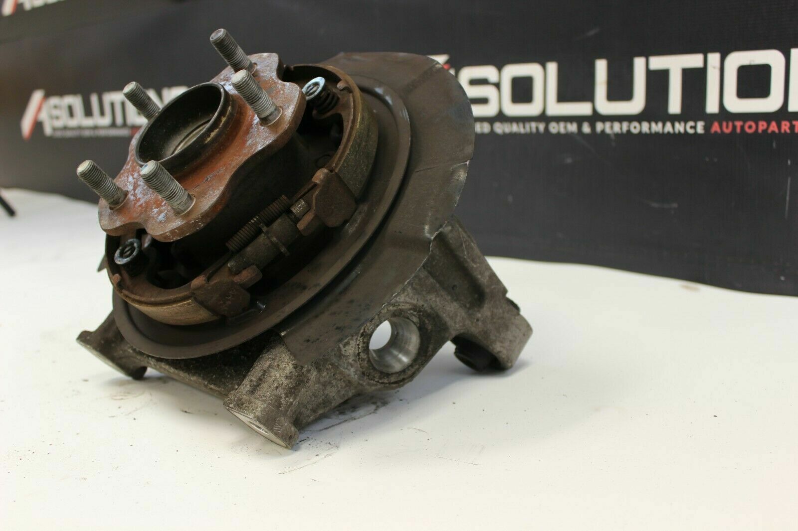 2015 Nissan R35 GT-R GTR Right Passenger Rear Knuckle OEM