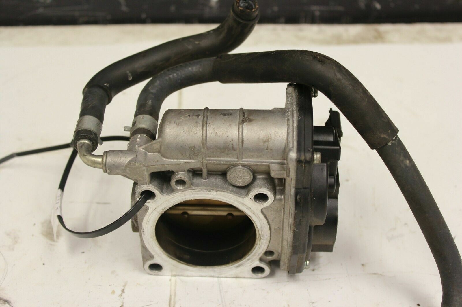 2007-2008 INFINITI G35 SEDAN OEM LEFT FRONT THROTTLE BODY ENGINE MOTOR VALVE