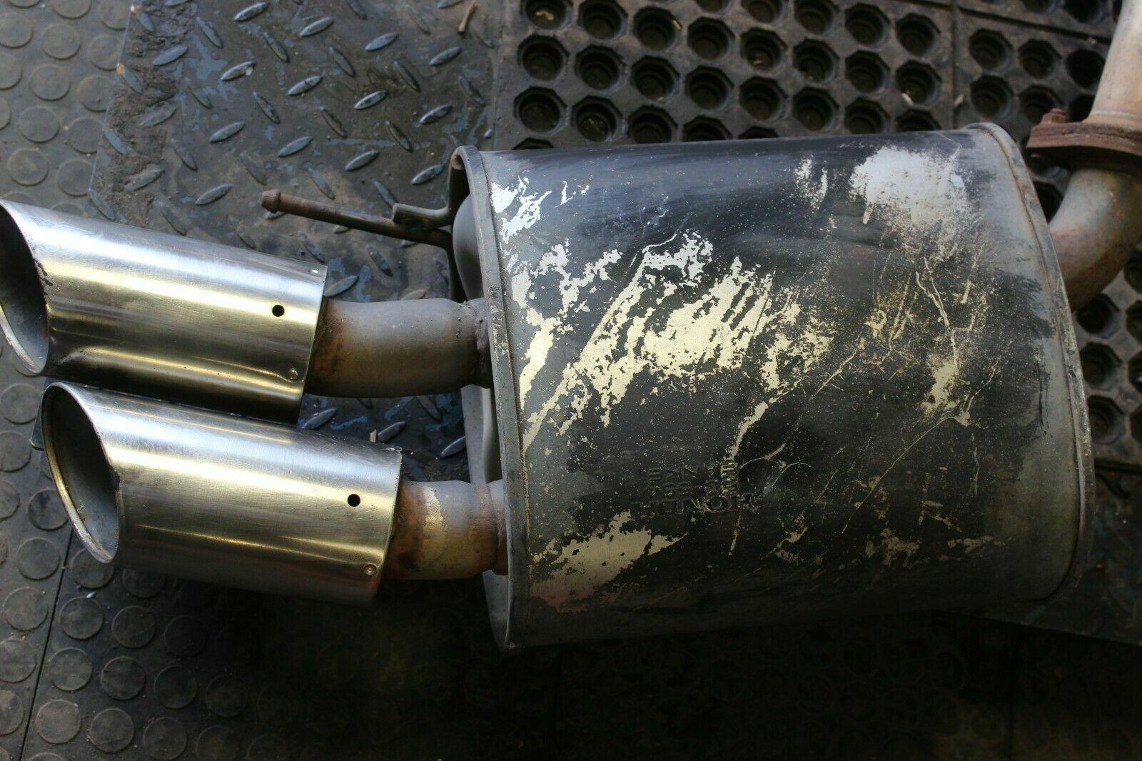 Acura TL Type-S 07-08 Exhaust Muffler Dual Tail Pipe Left Right Set OEM