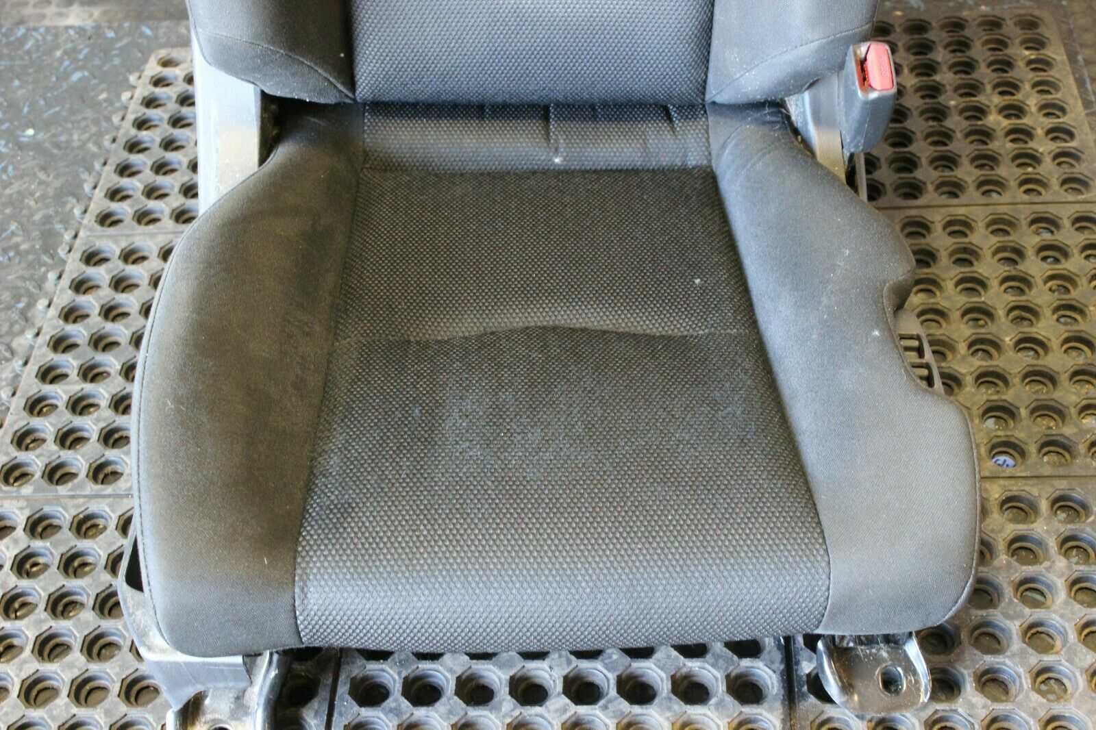 2003-2008 NISSAN 350Z CLOTH POWER BLACK PASSENGER SEAT OEM