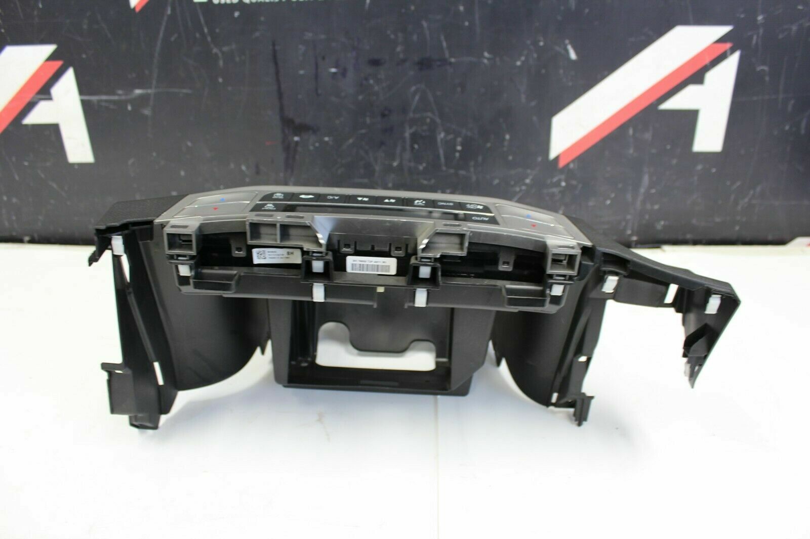13-15 ACCORD FRONT CONSOLE CUBBY TRIM WITH CLIMATE CONTROLS OEM