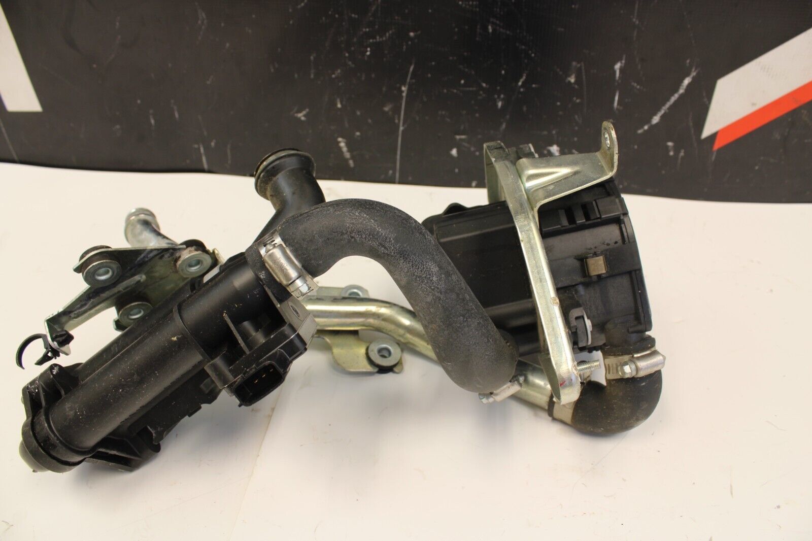09-15 Nissan GTR R35 VR38 AWD Secondary Air Injection Smog Pump 14810JF03B OEM