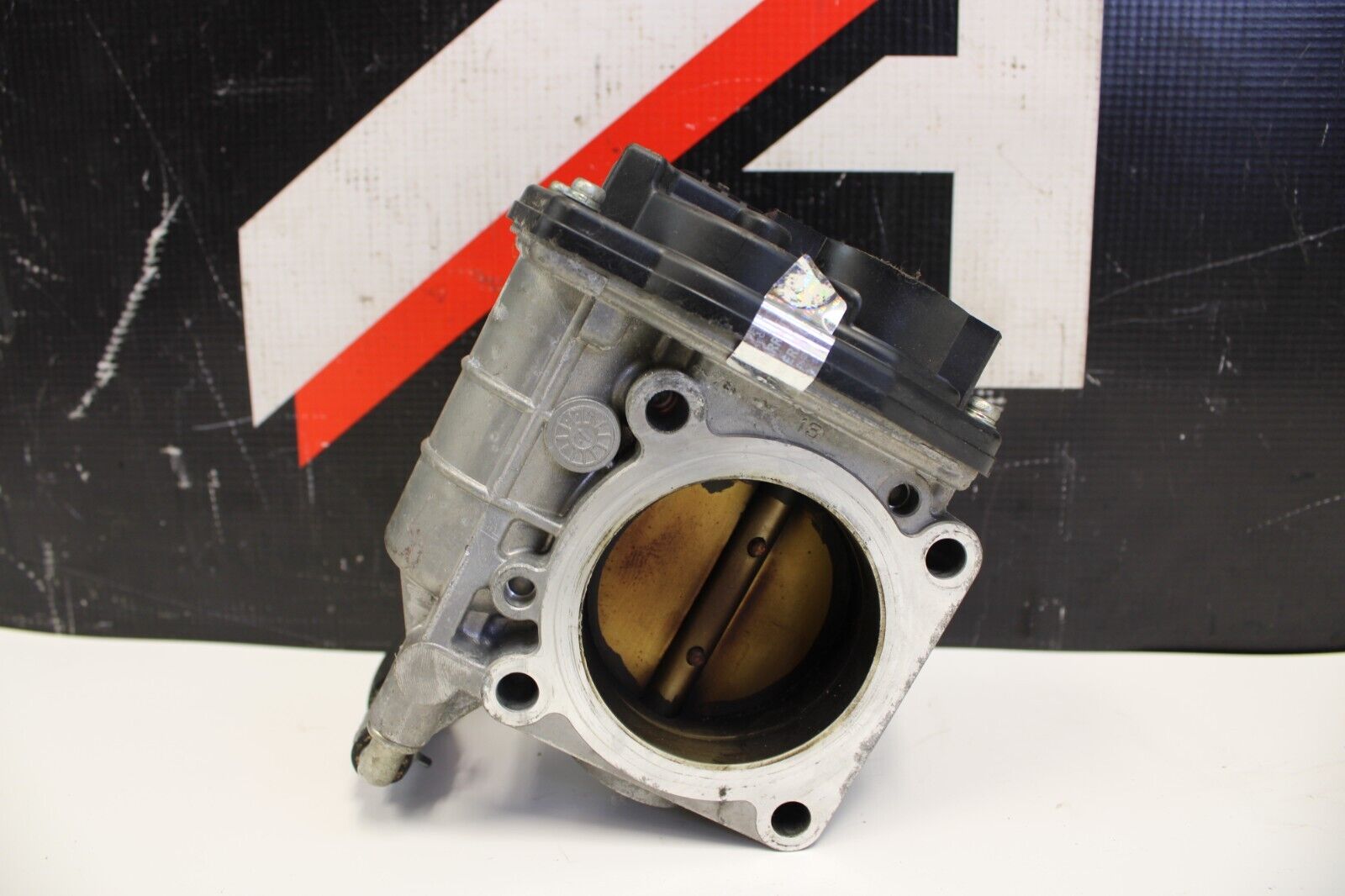 09-19 NISSAN 350Z 370Z G37 LEFT HAND DRIVER SIDE THROTTLE VALVE BODY OEM