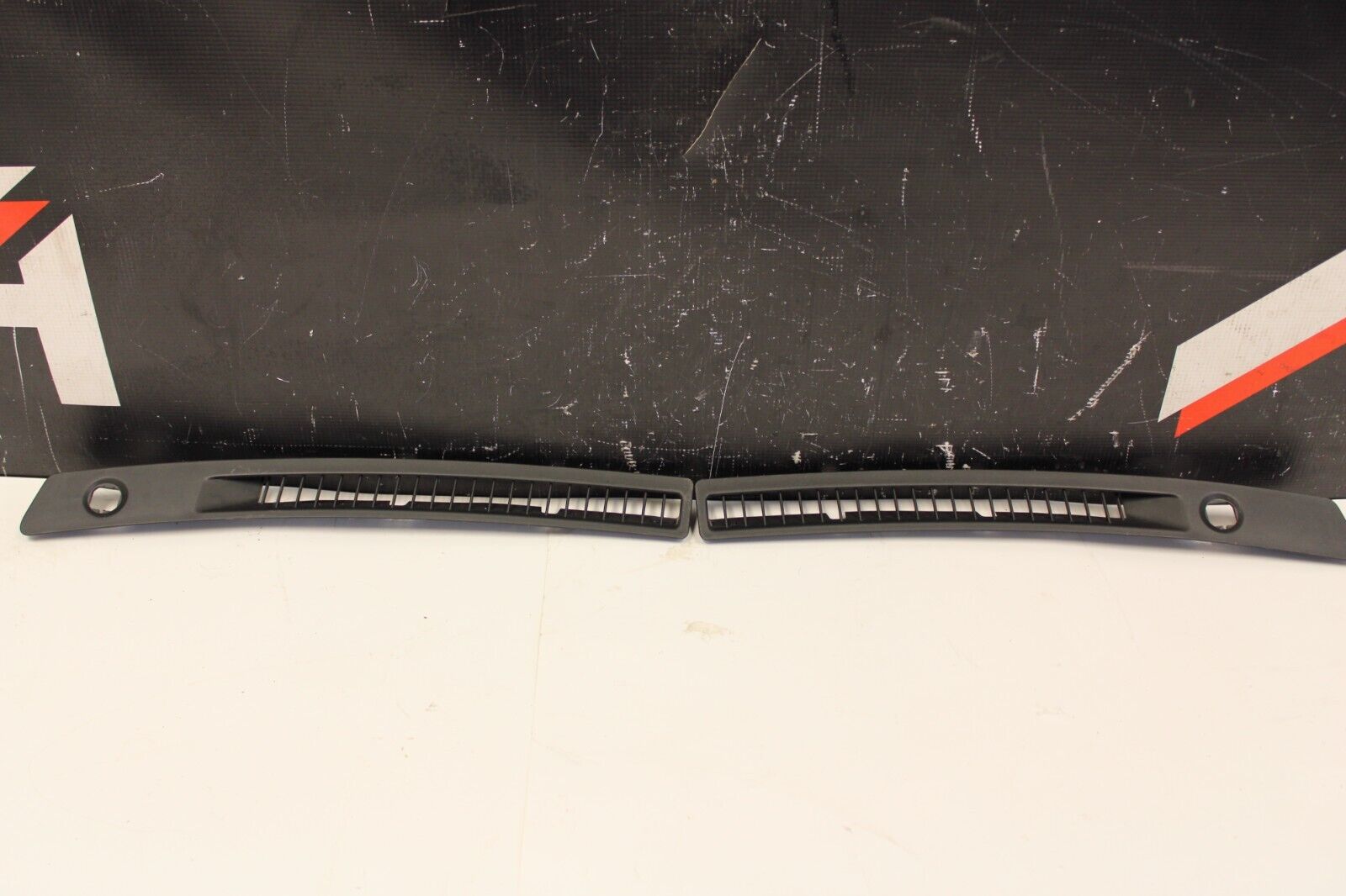 2010 Nissan GTR R35 RH + LH Side Dash Defrost Vent GT-R OEM