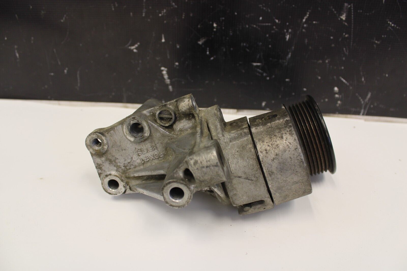 2000-2005 HONDA S2000 AP1 OEM ENGINE IDLER PULLEY TENSIONER