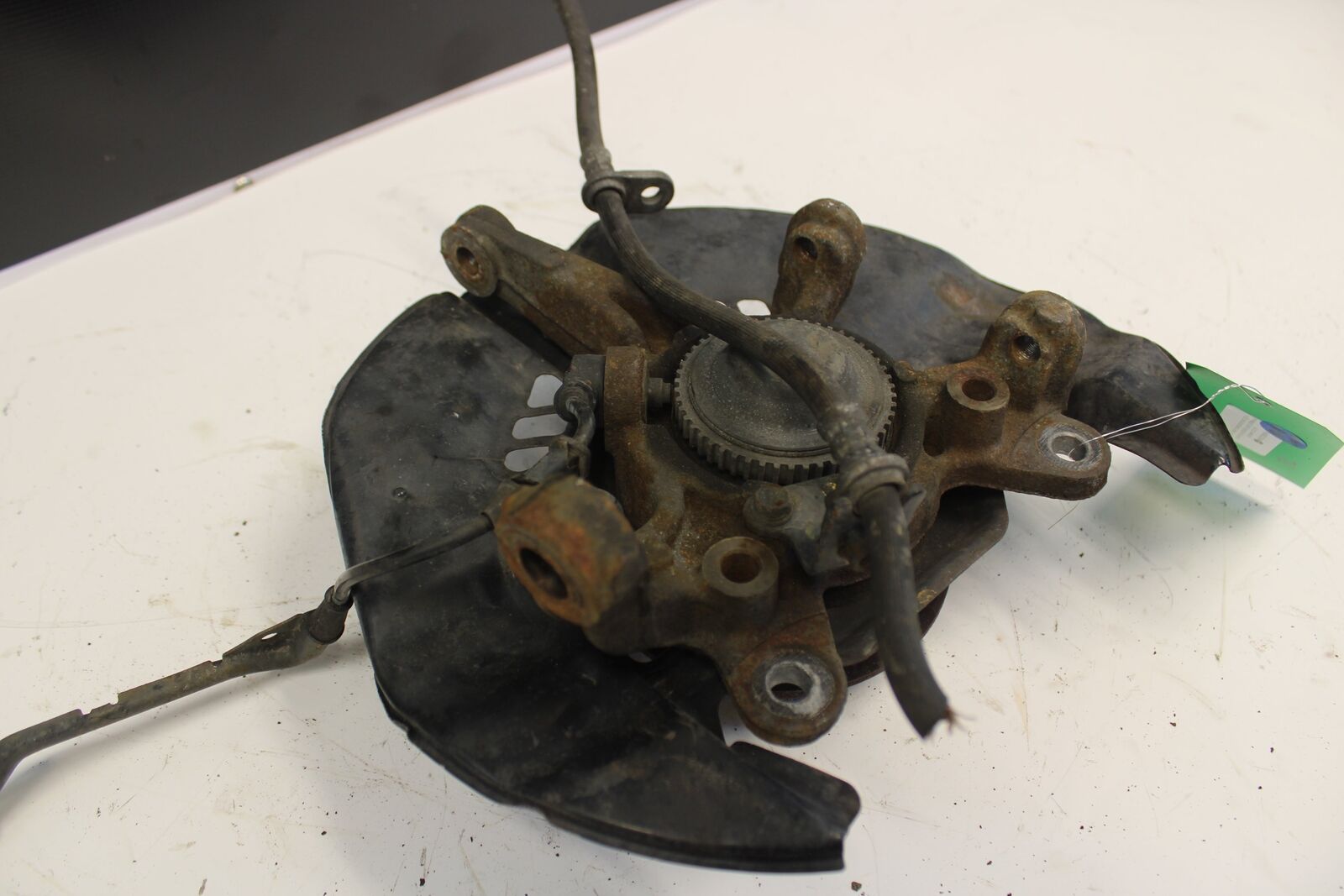 2006 HONDA S2000 AP2 OEM DRIVER FRONT HUB KNUCKLE KNEE