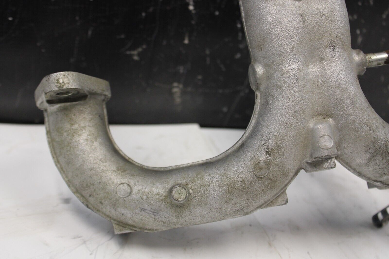 2009 NISSAN GT-R R35 VR38 3.8L AWD OEM ENGINE COOLANT WATER OUTLET PIPE