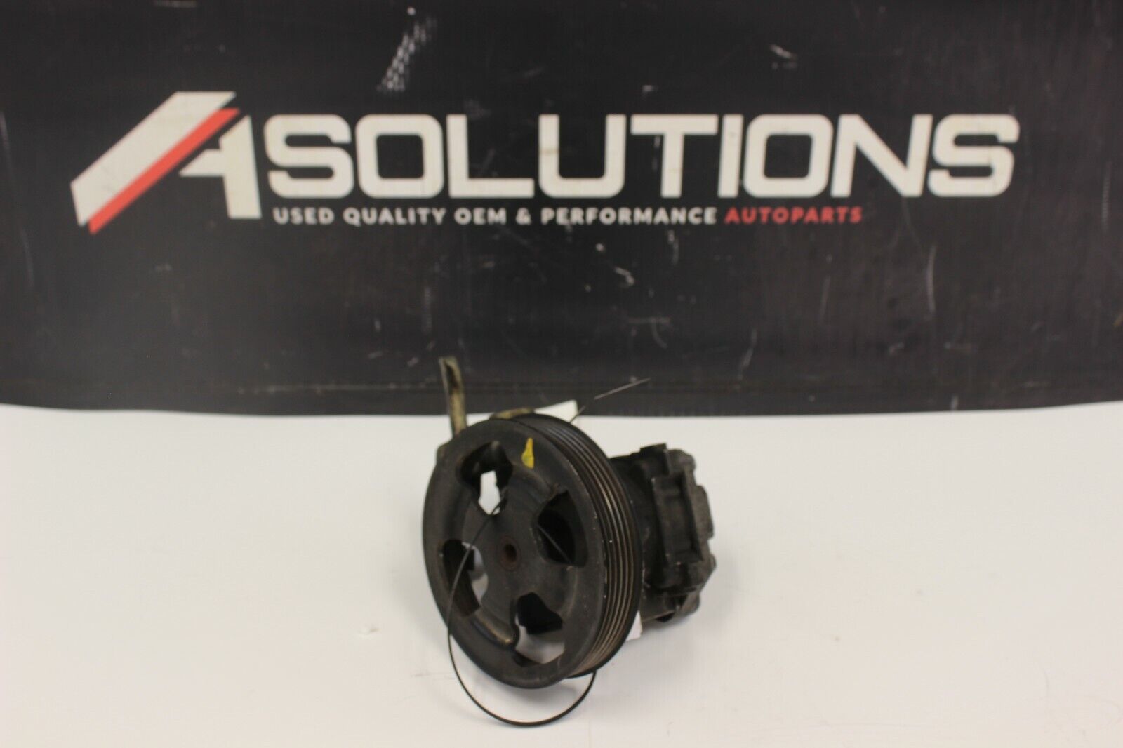03-06 Infiniti G35 Coupe Power Steering Pump With Pulley OEM