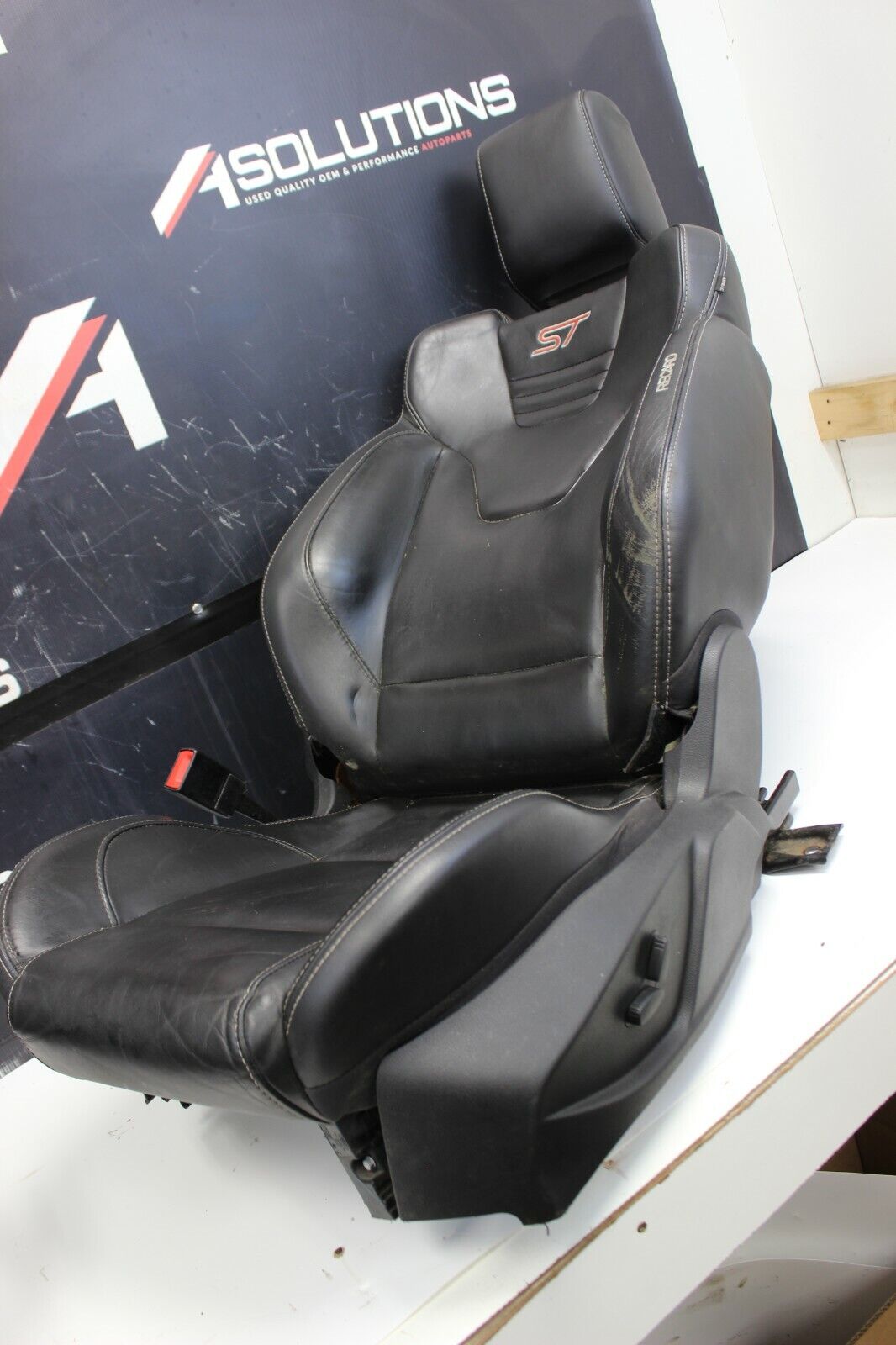 2013-2014 FORD FOCUS ST RECARO LEATHER OEM FRONT SEATS