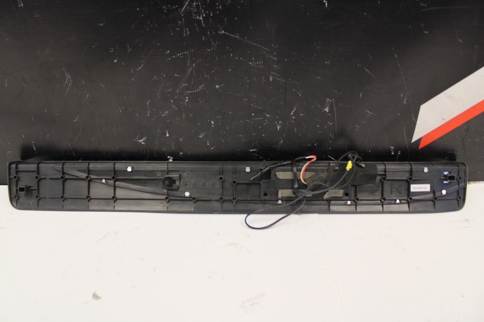 2009-2017 NISSAN 370Z RIGHT SIDE RH ILLUMINATED DOOR SILL SCUFF PLATE OEM