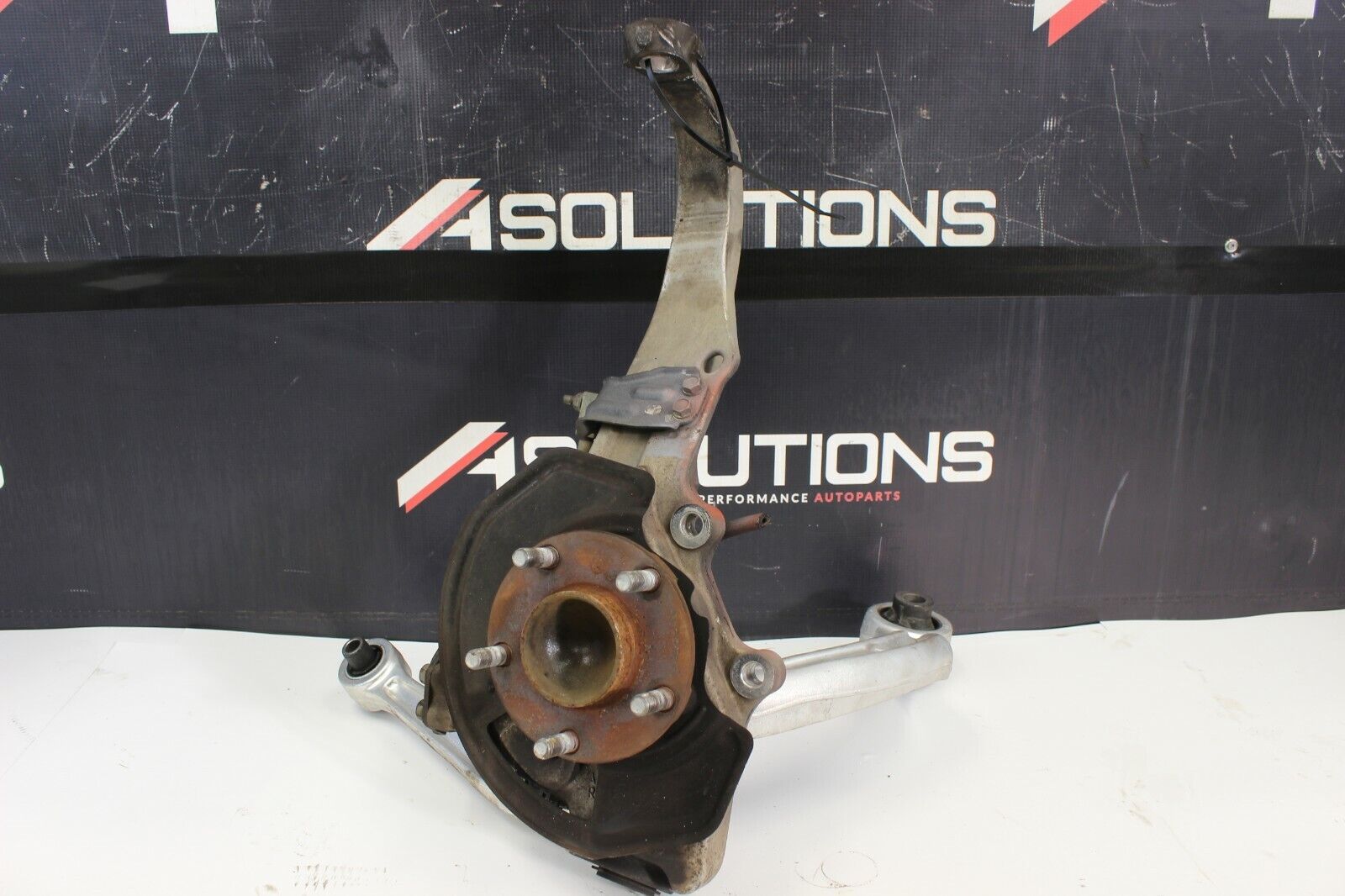 05-07 INFINITI G35 SEDAN RWD RIGHT FRONT SPINDLE KNUCKLE HUB ASSY OEM USED
