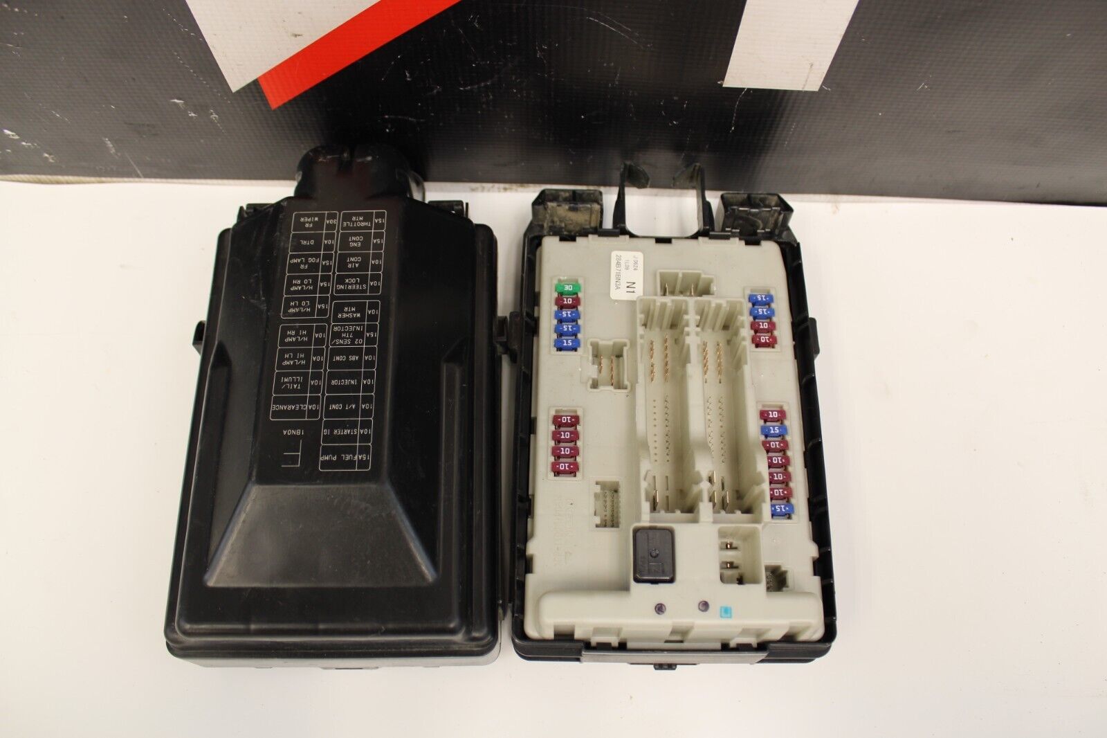 2012 Nissan 370z Nismo Engine Fuse Box IPDM 284B71BN3A OEM