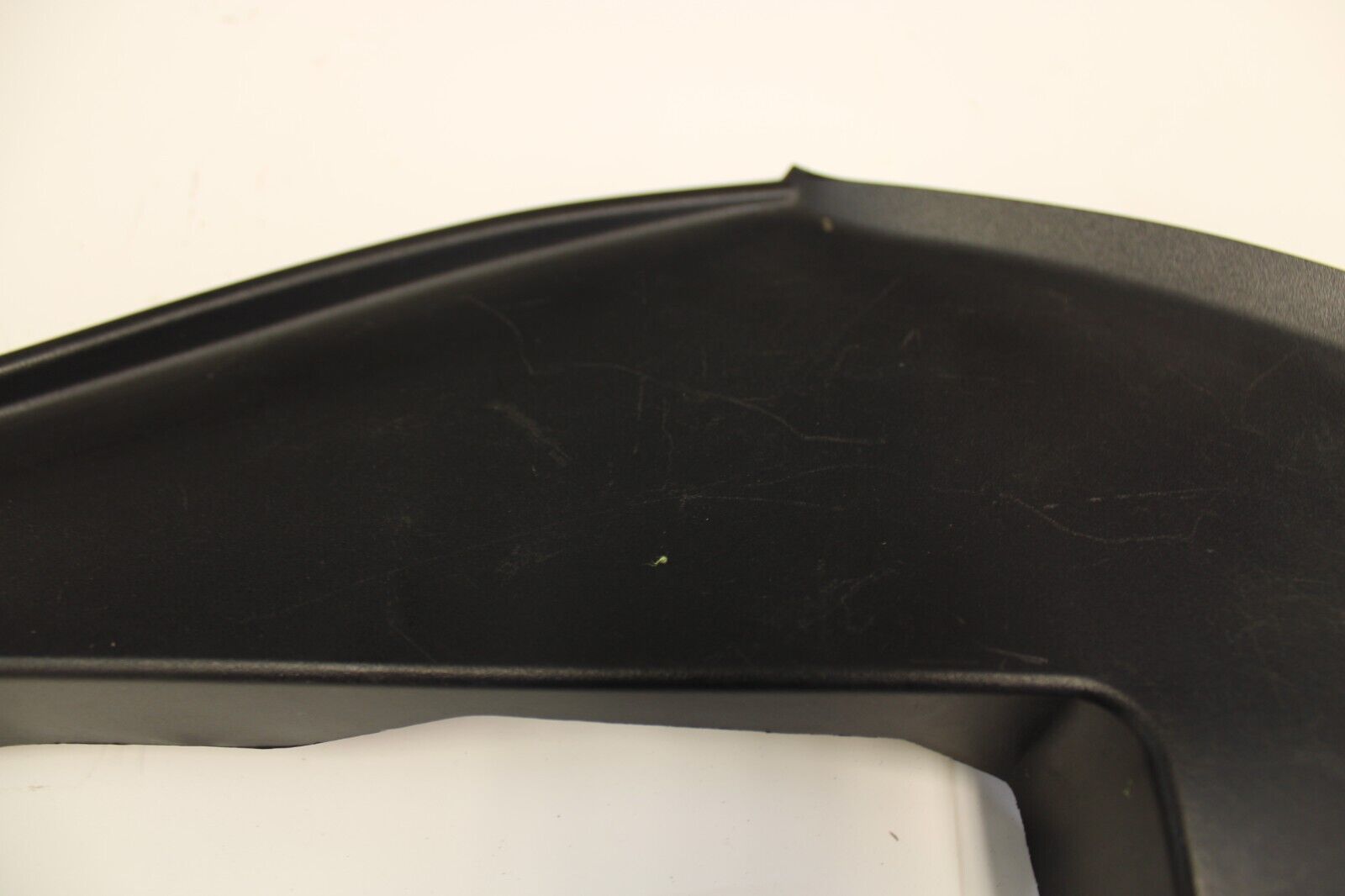 2009 INFINITI G37 COUPE RIGHT + LEFT SIDE TRUNK DRIP CHANEL TRIM OEM