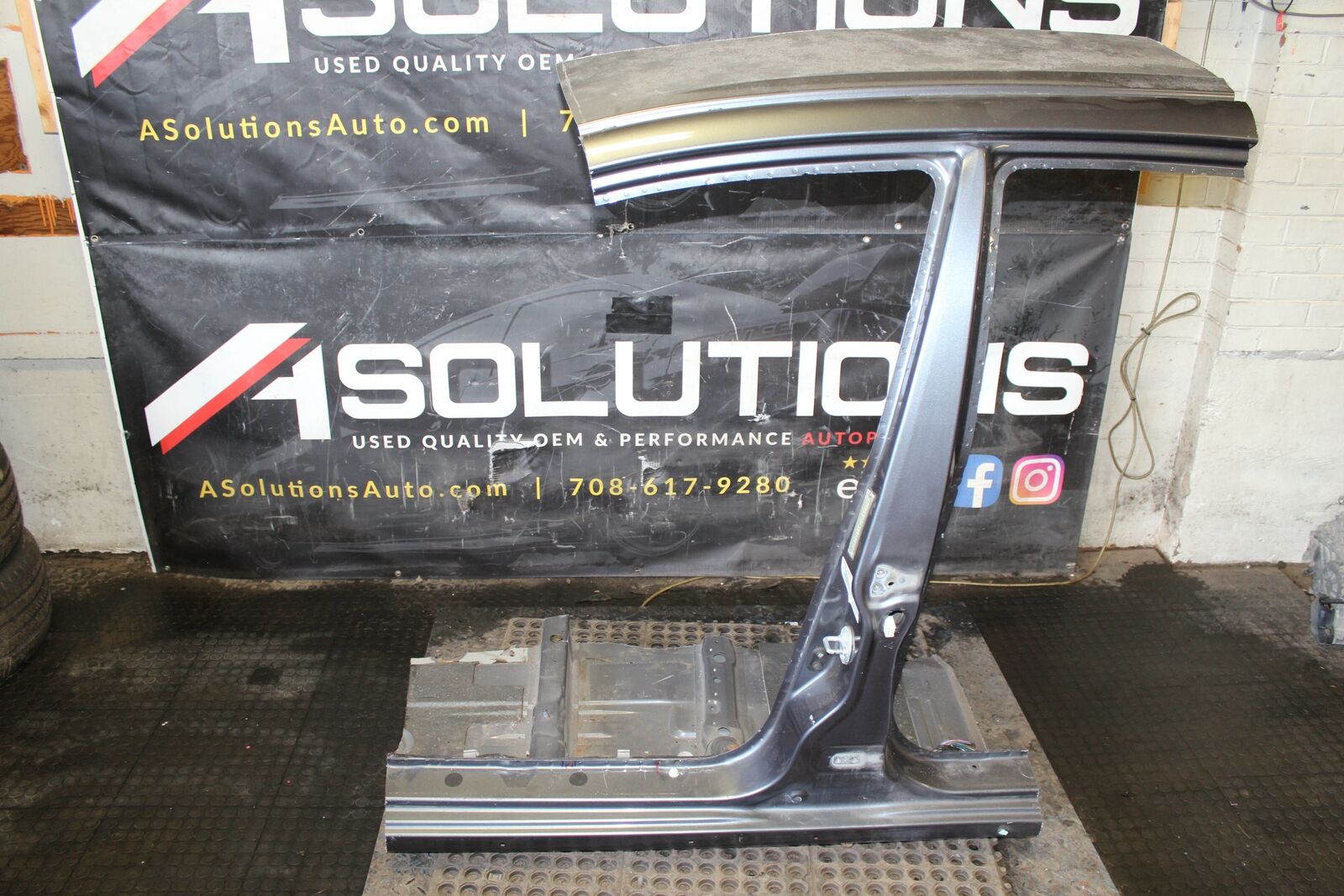 Mitsubishi Evolution Evo 8 9 Driver Right LH B Pillar Cut OEM