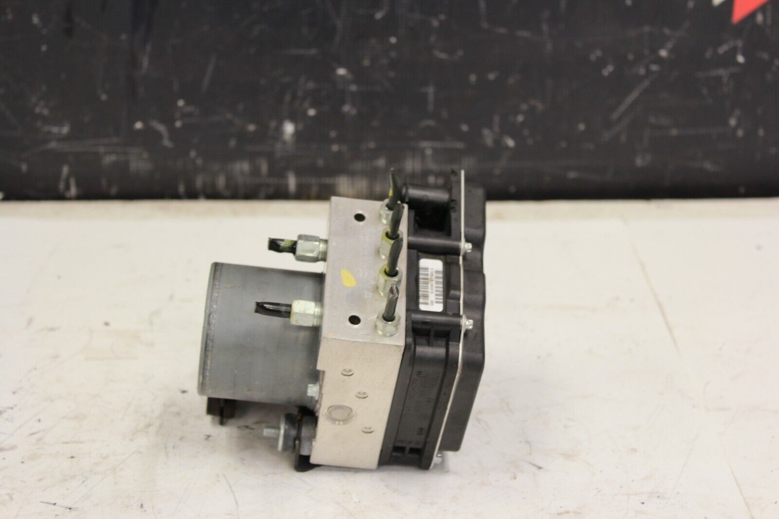 2015-2017 Nissan 370Z Nismo ABS Anti-Lock Brake Pump Module AT OEM 15-17