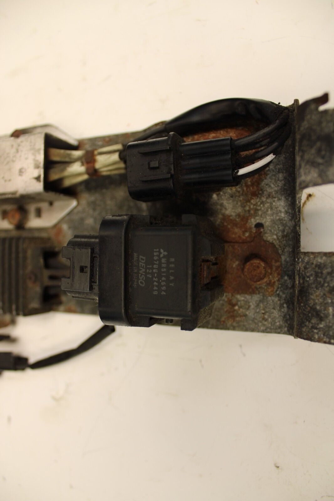 2003-2006 Mitsubishi Evolution Evo 8 9 Fuel Relay and Resistor OEM