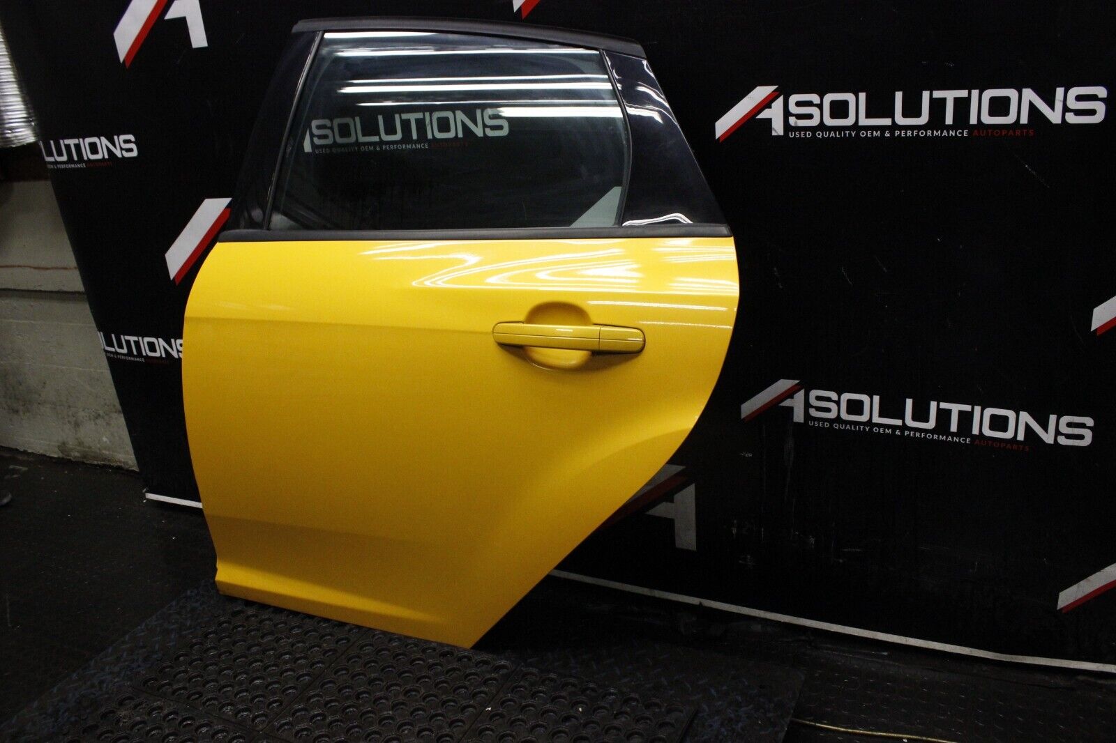 2012-2017 Ford Focus ST 2.0 Ecoboost OEM Rear Driver Side Door Hatchback