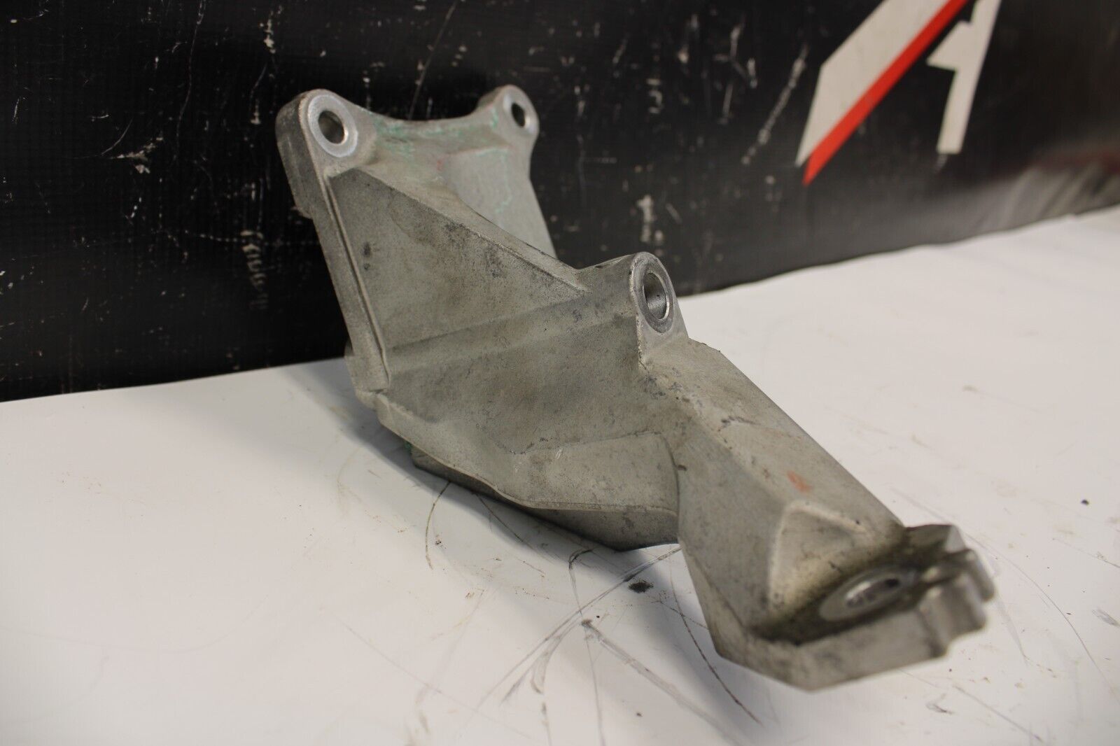 09-15 NISSAN GT-R GTR R35 VR38 ENGINE MOTOR MOUNT BRACKET Driver Left