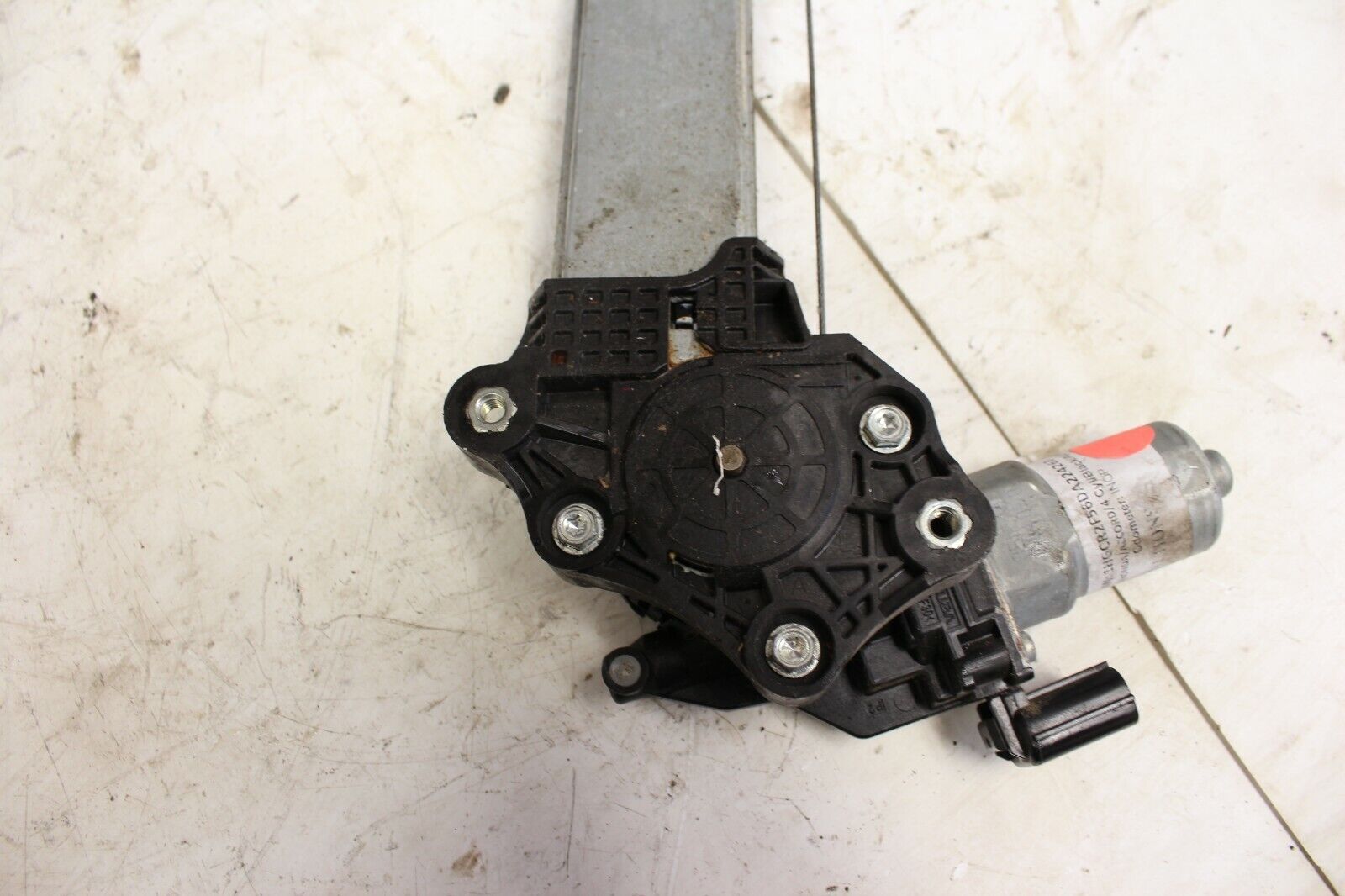 2013 - 2016 Honda Accord Sedan Front Driver Window Regulator Motor T2AFLA
