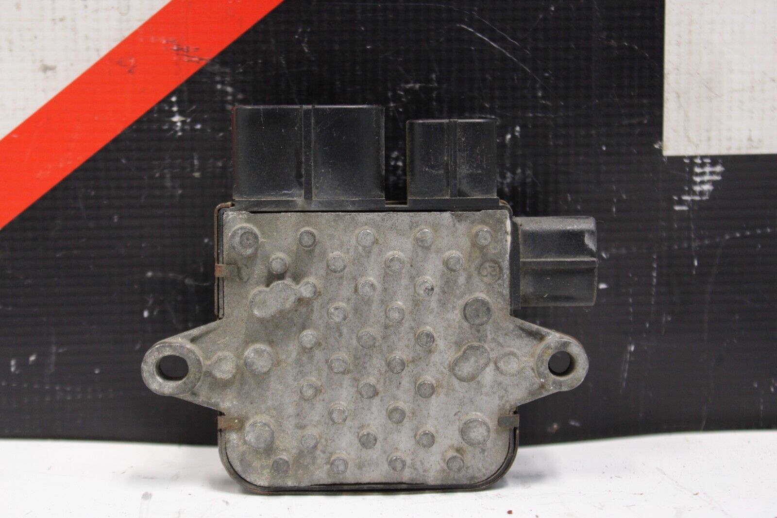 2003-2006  Mitsubishi Lancer Evo 8 / 9 Radiator Fan Control Module 1355A408