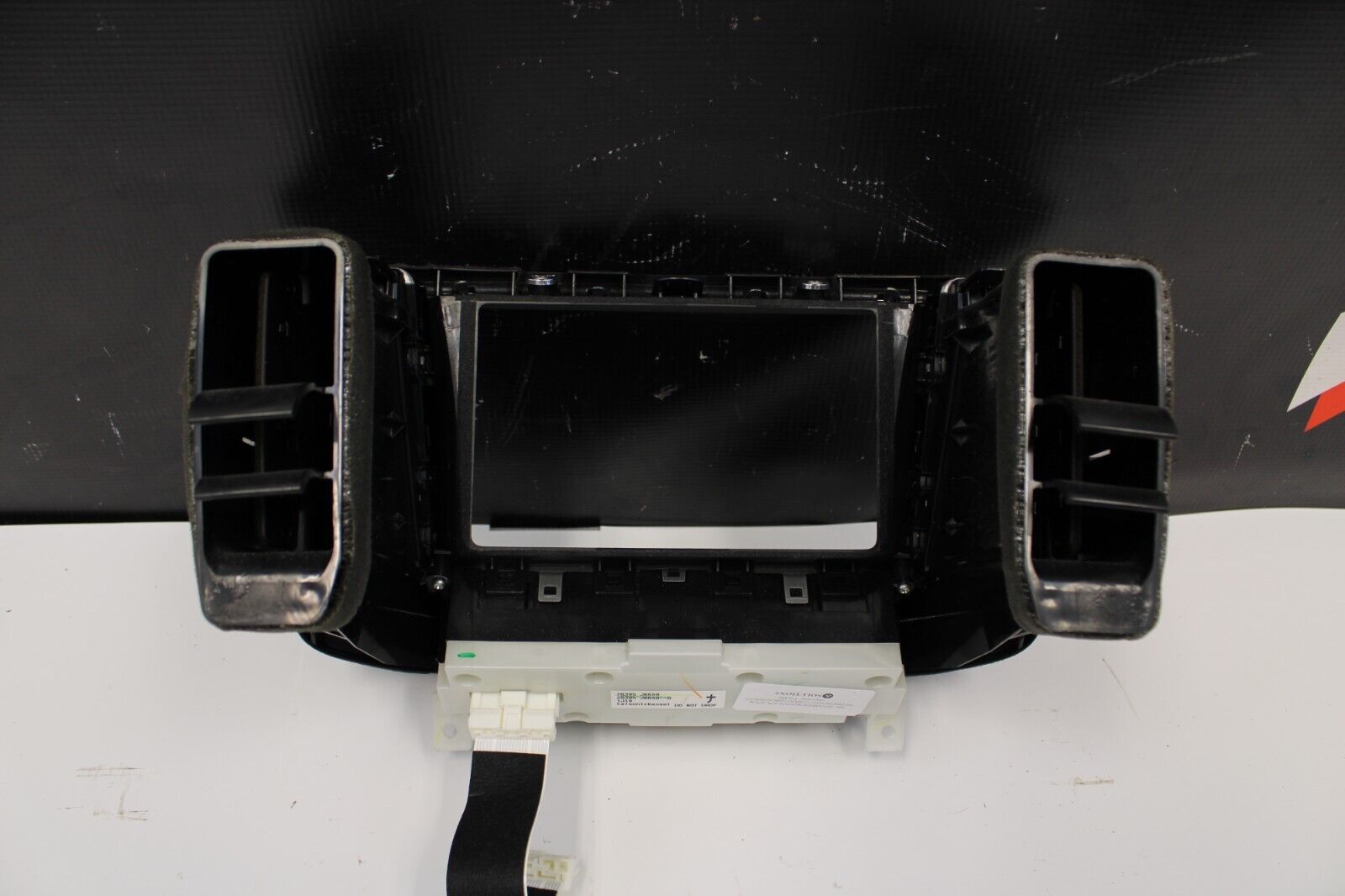2012 Infiniti G37 Center Dash Navigation Controls Vent Trim OEM