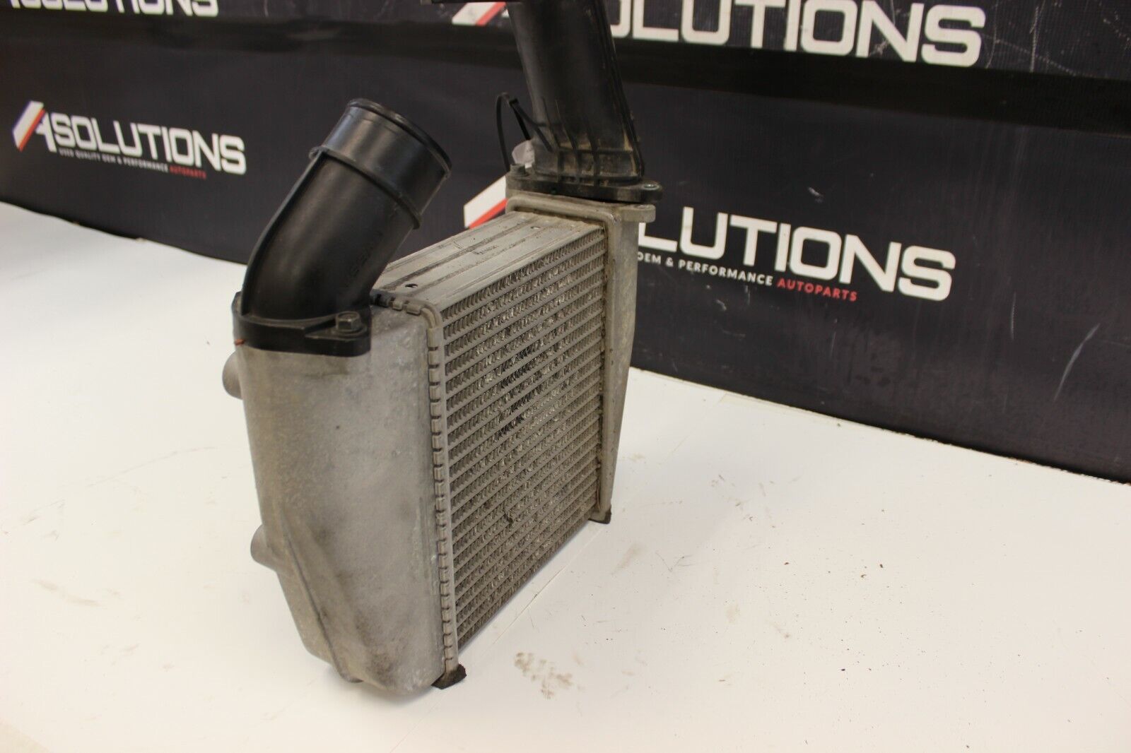 2015 NISSAN R35 GTR OEM FRONT MOUNT INTERCOOLERS DRIVER AND PASSENGER