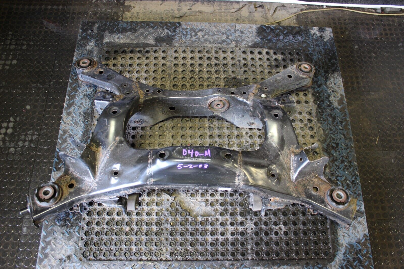 09-20 370Z Rear End Subframe Crossmember Assembly OEM Frame Support