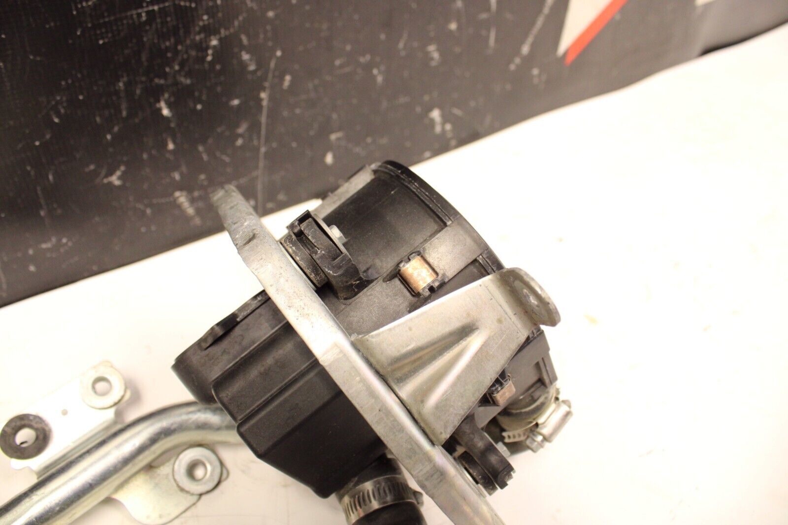 09-15 Nissan GTR R35 VR38 AWD Secondary Air Injection Smog Pump 14810JF03B OEM